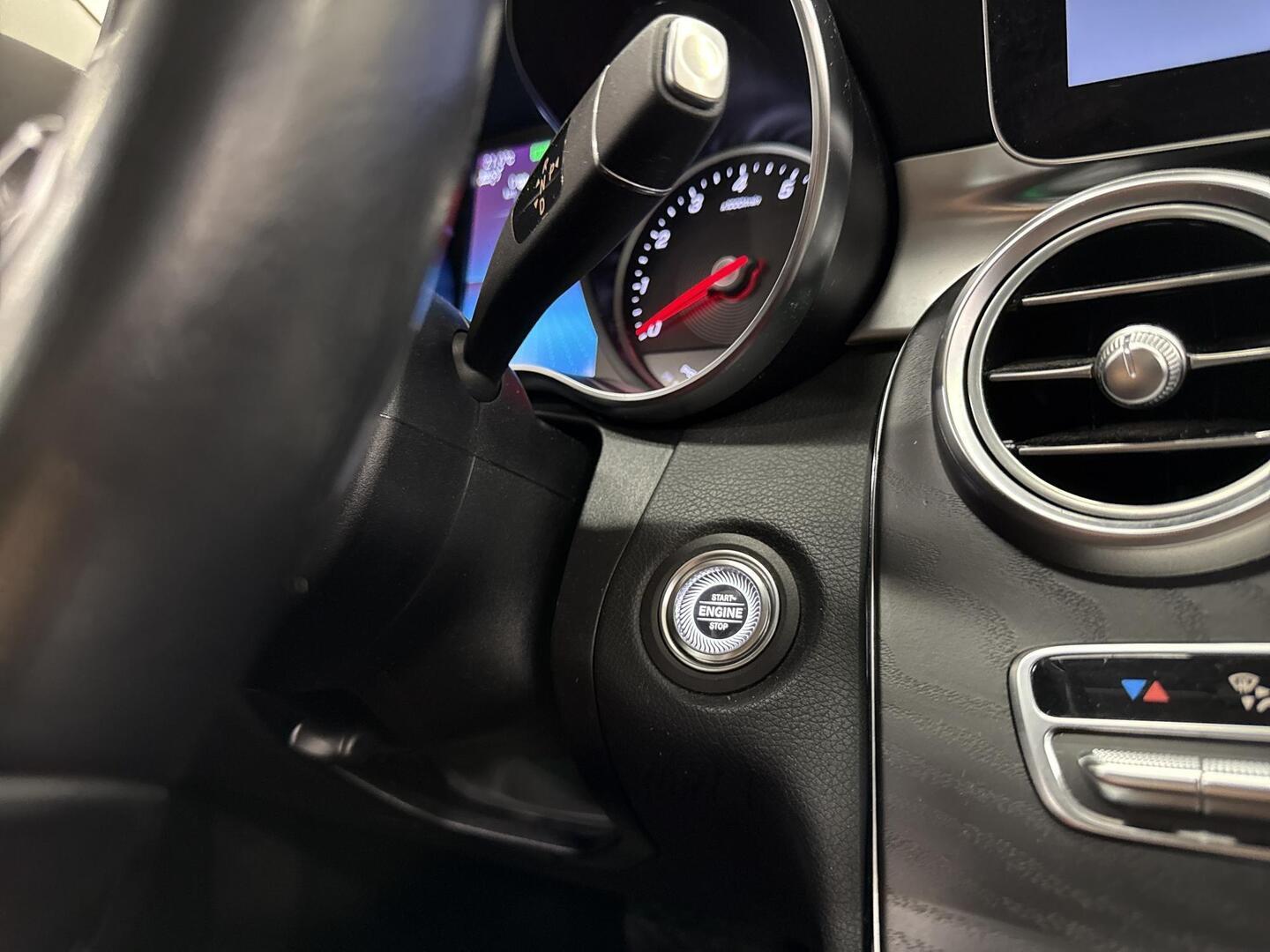 MERCEDES-BENZ C 2020