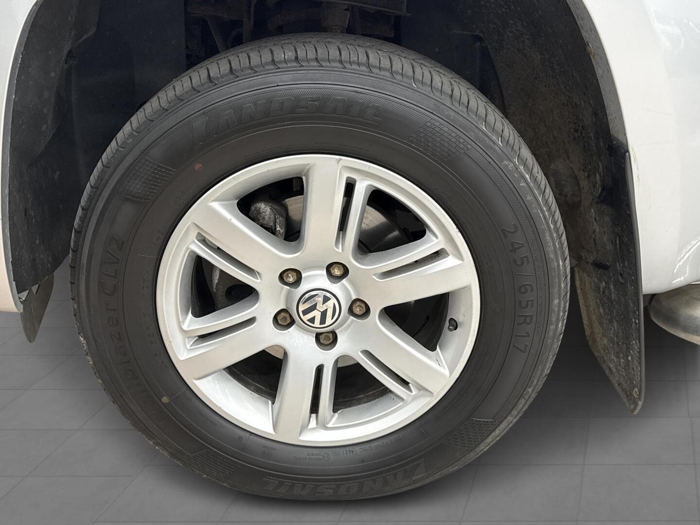 VOLKSWAGEN Amarok 2011