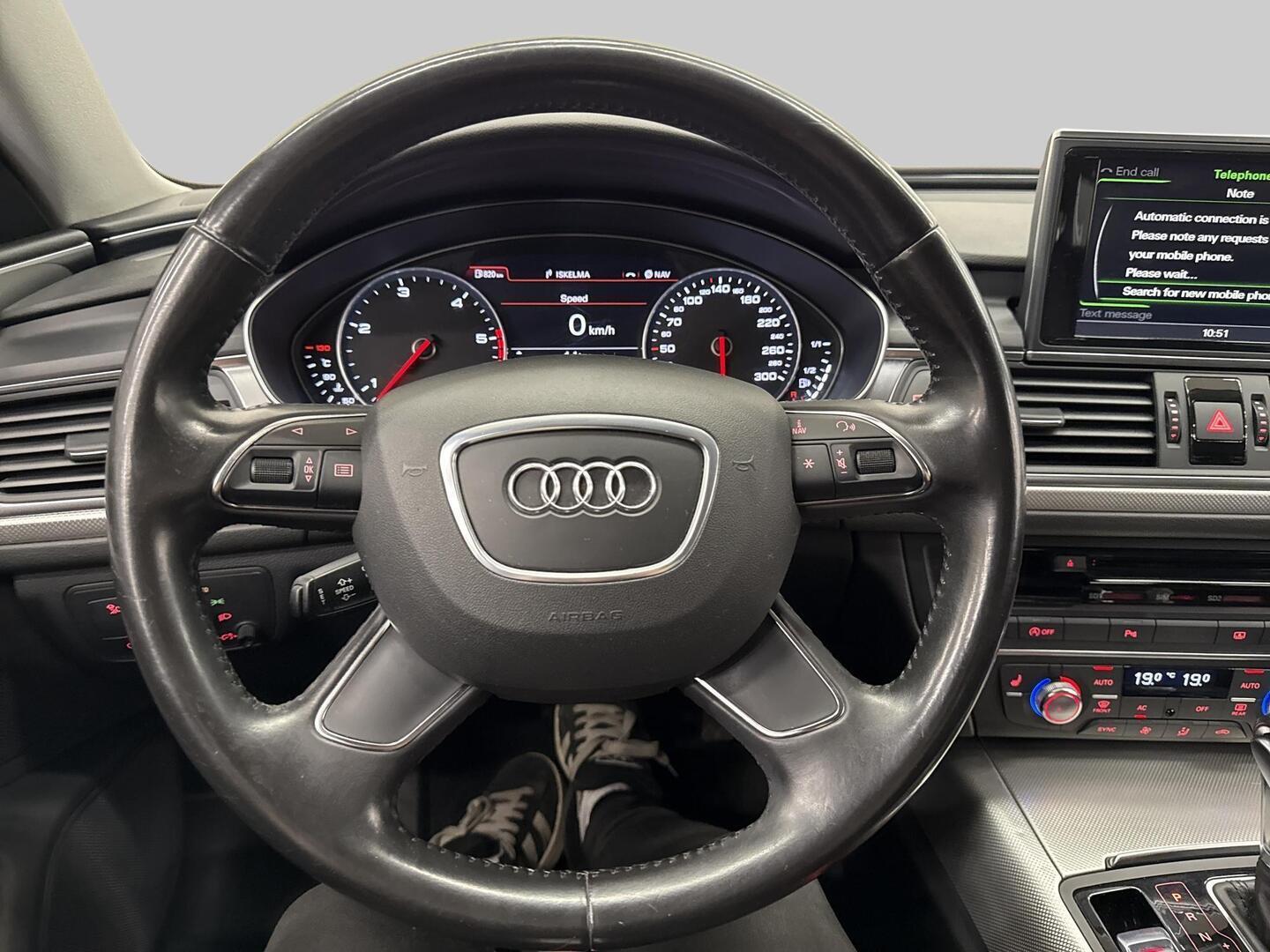 AUDI A6 2012