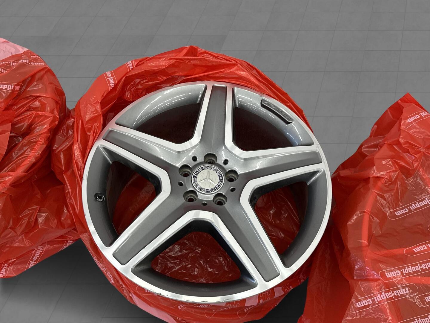 MERCEDES-BENZ GLE 2016