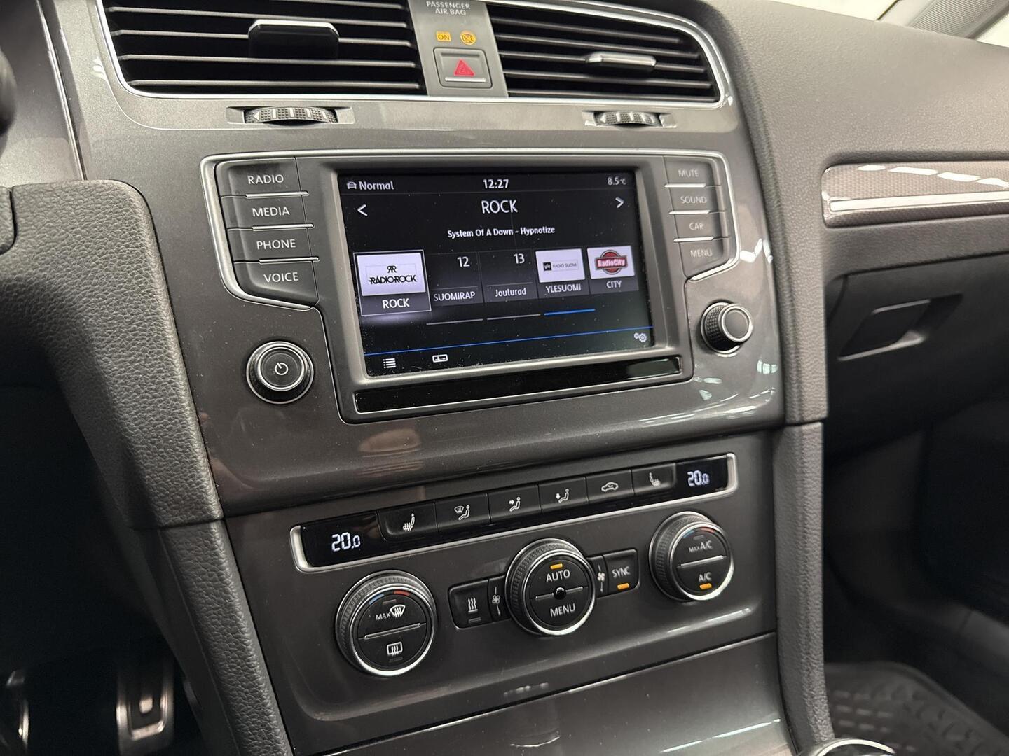 VOLKSWAGEN Golf 2017