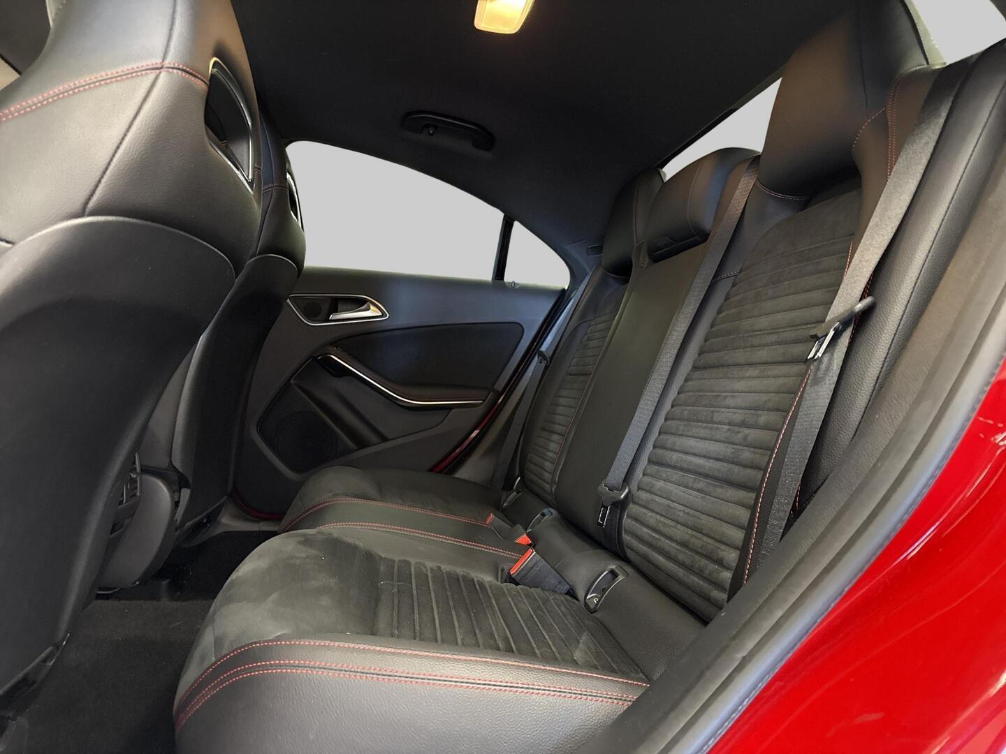 MERCEDES-BENZ CLA 2018