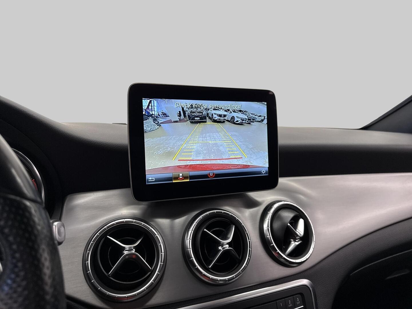 MERCEDES-BENZ CLA 2018