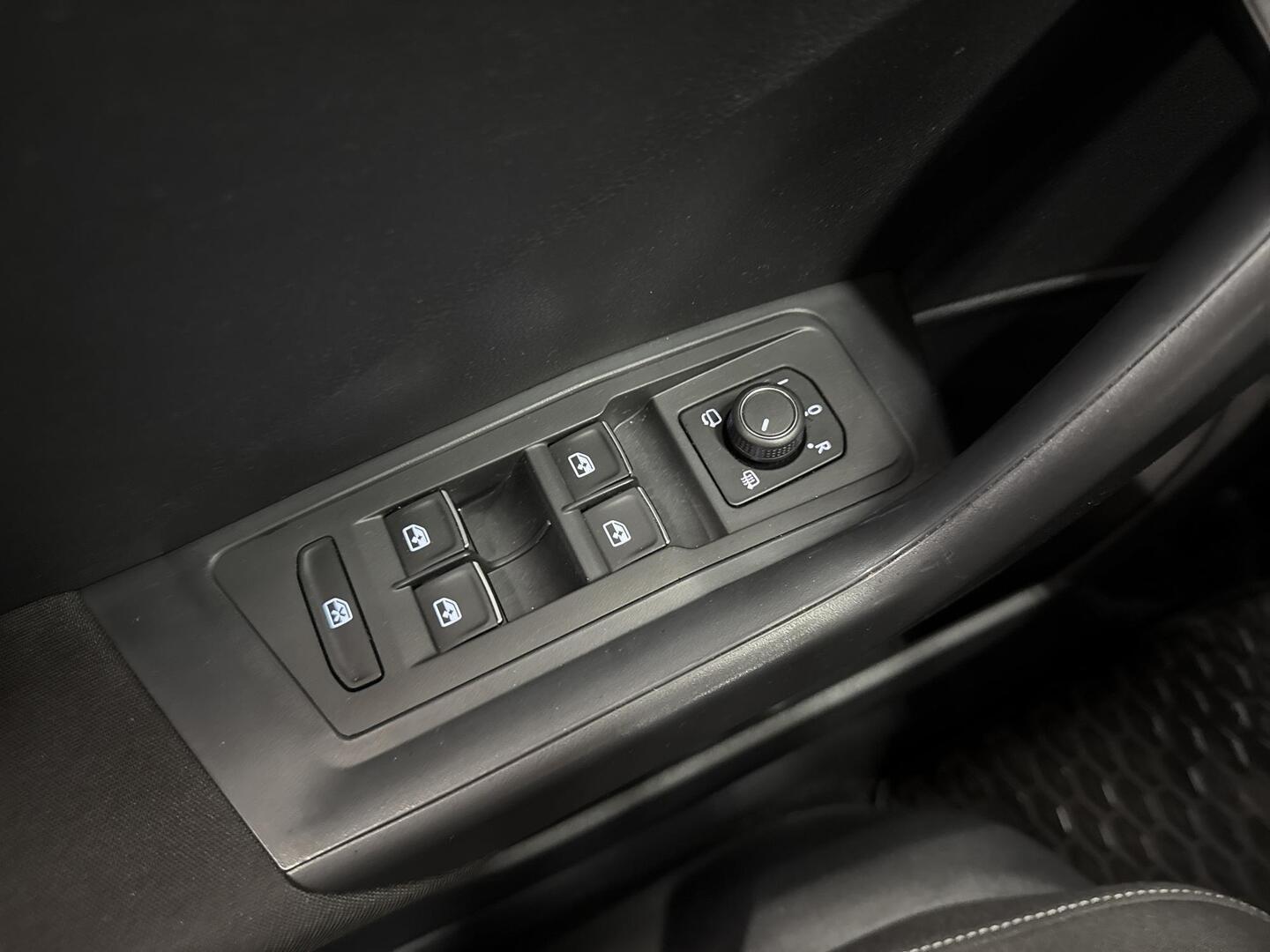 VOLKSWAGEN T-Roc 2018