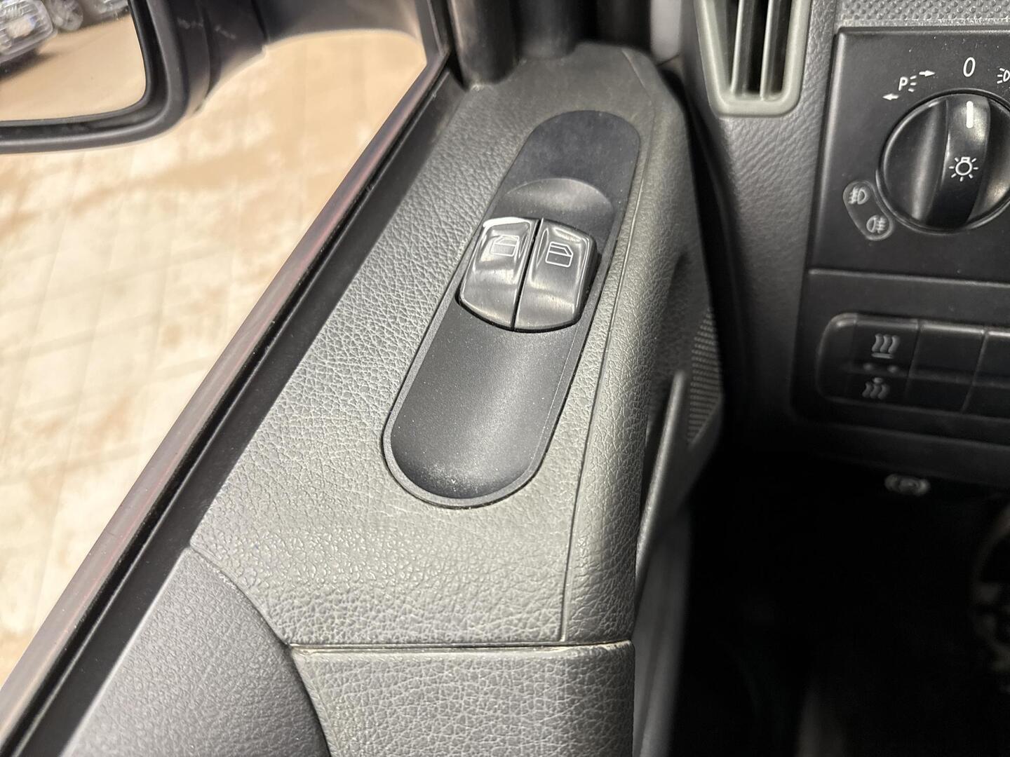 MERCEDES-BENZ Vito 2012