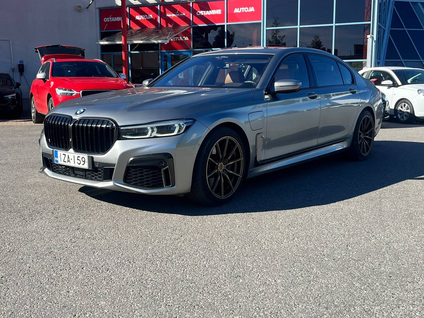 BMW 745 2020