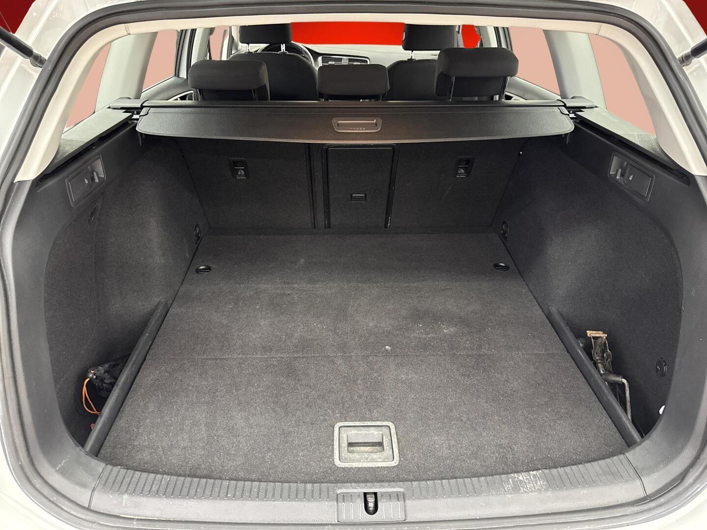 VOLKSWAGEN Golf 2013