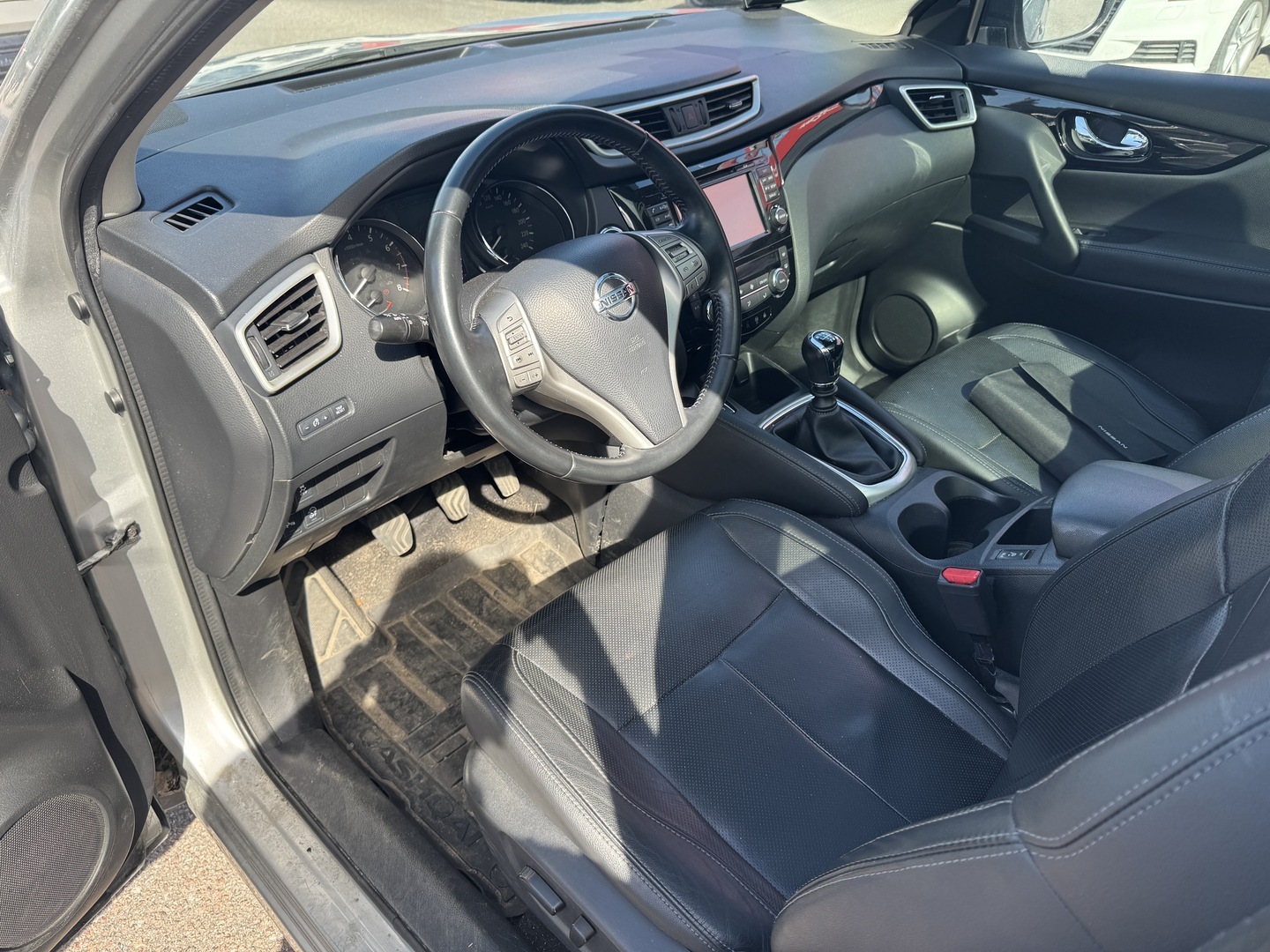 NISSAN Qashqai 2014