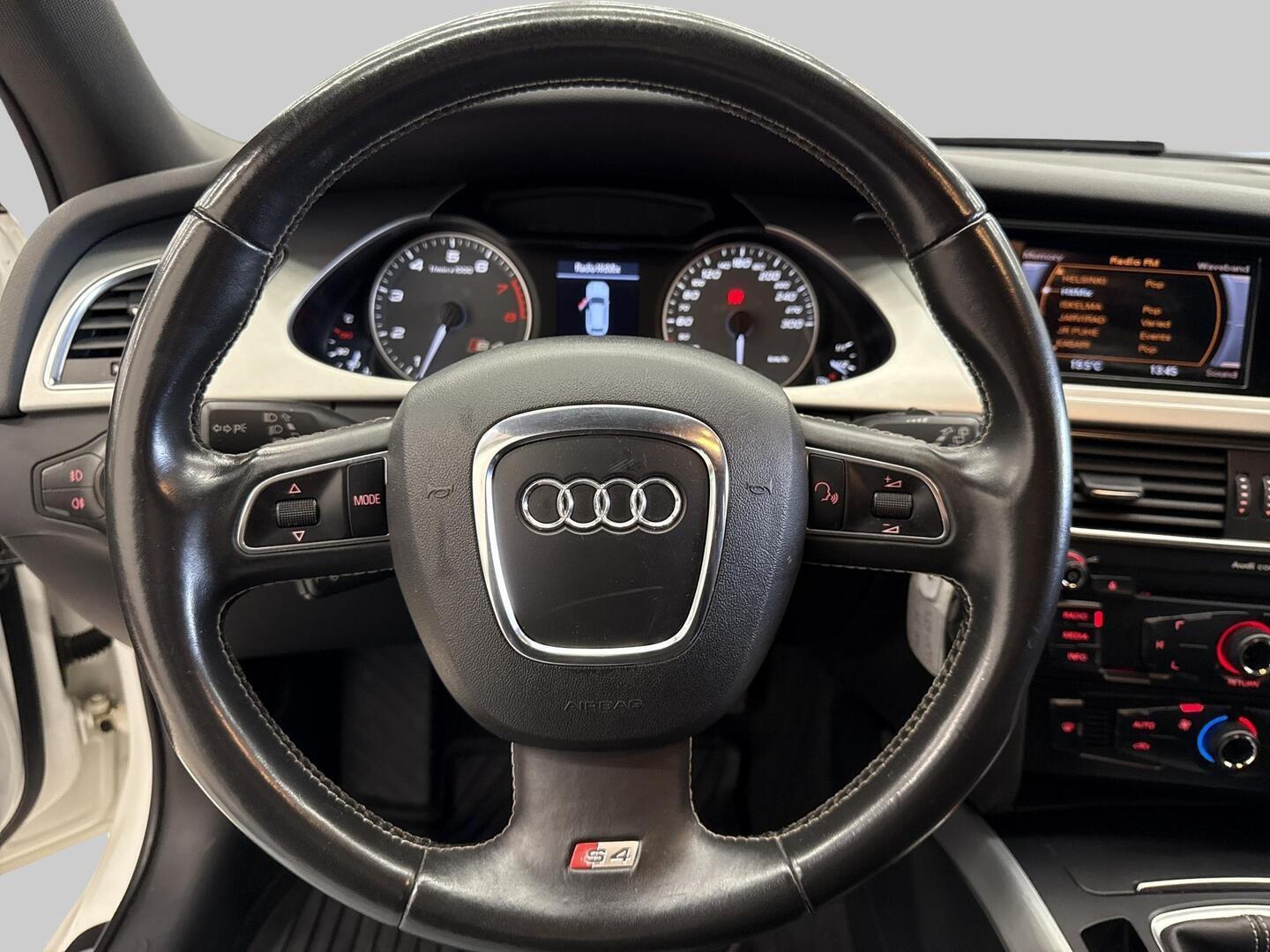 AUDI S4 2010