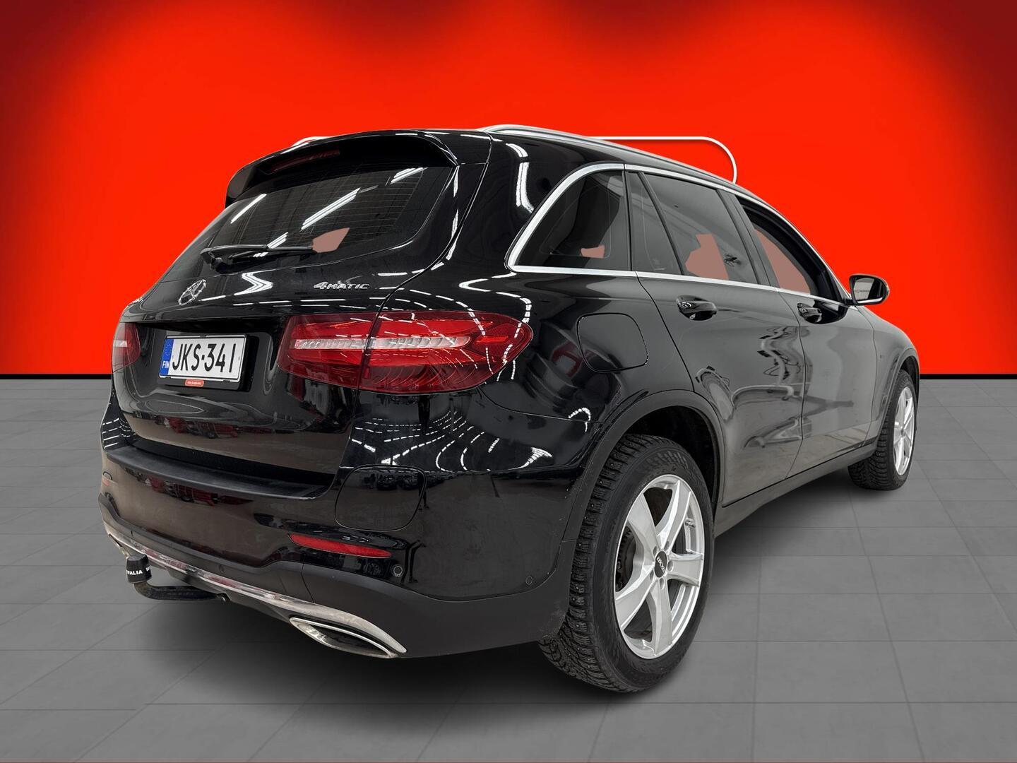 MERCEDES-BENZ GLC 2018