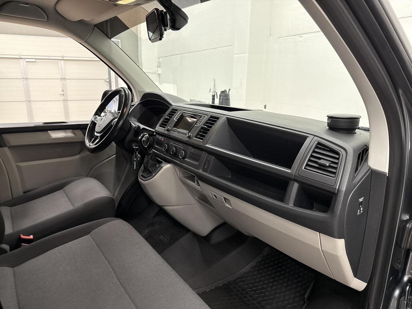 VOLKSWAGEN Transporter 2018
