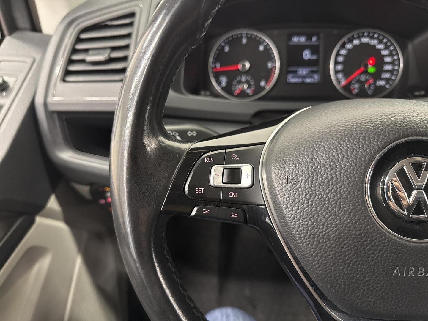 VOLKSWAGEN Transporter 2018