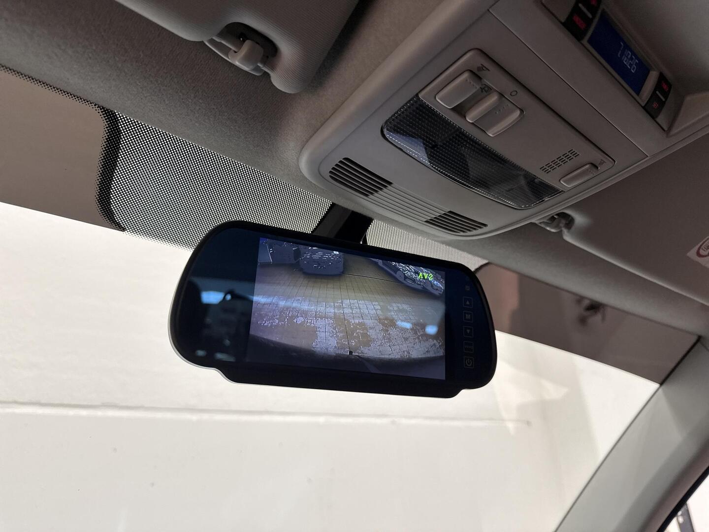 VOLKSWAGEN Transporter 2018