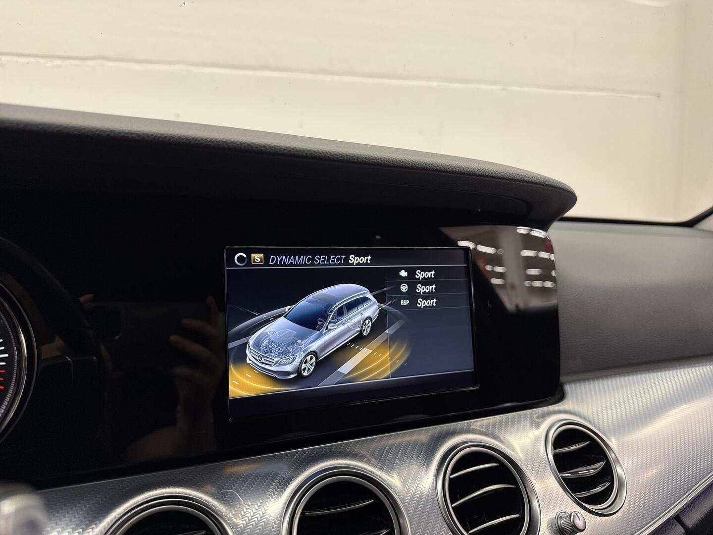 MERCEDES-BENZ E 2019