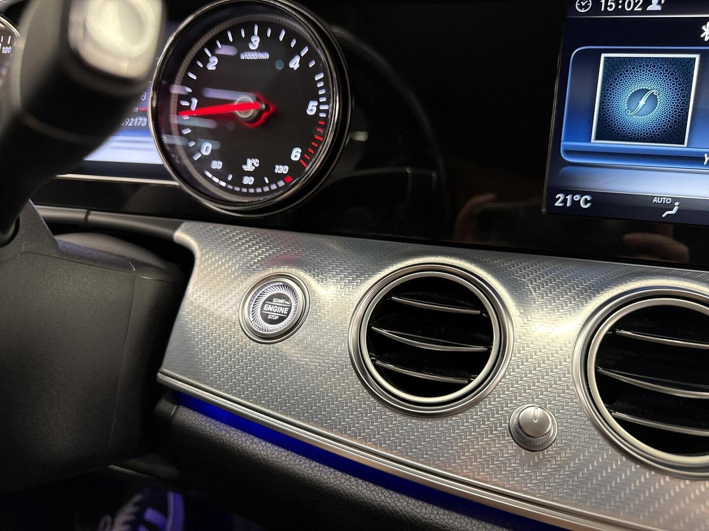 MERCEDES-BENZ E 2019