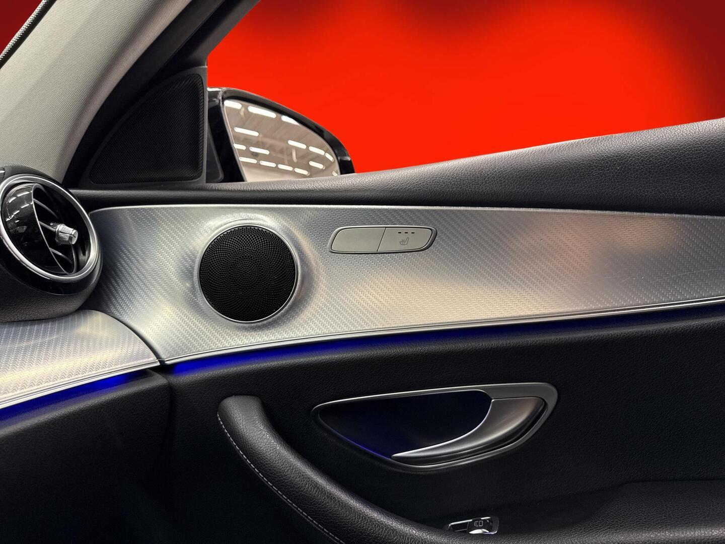 MERCEDES-BENZ E 2019