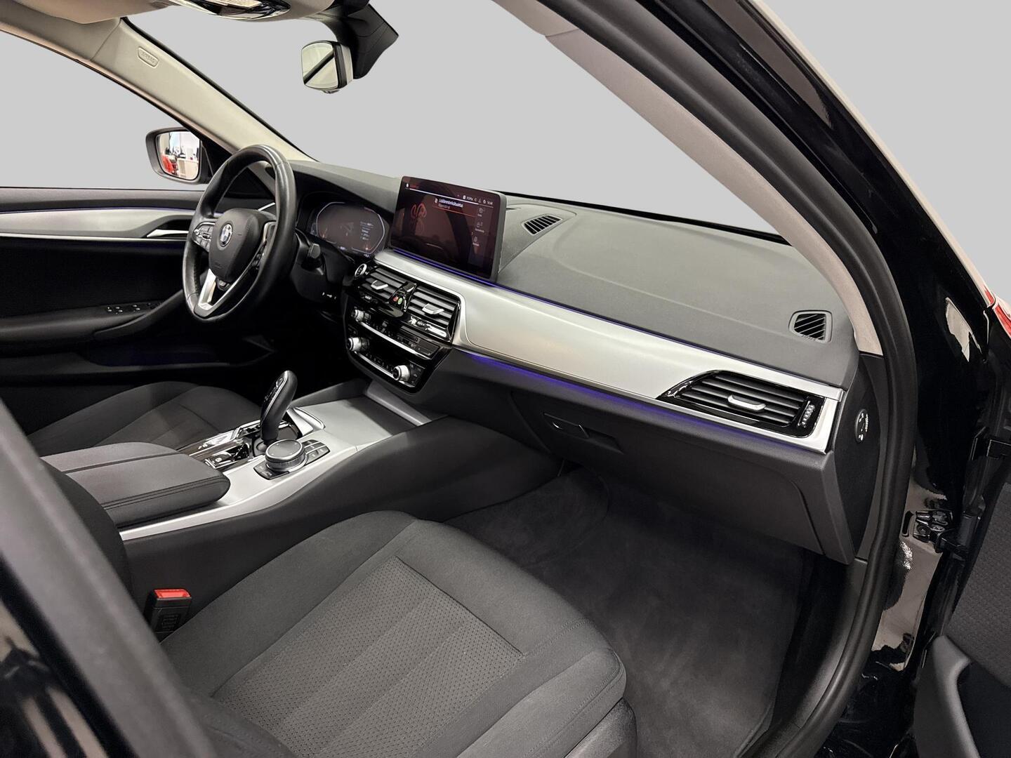 BMW 520 2021