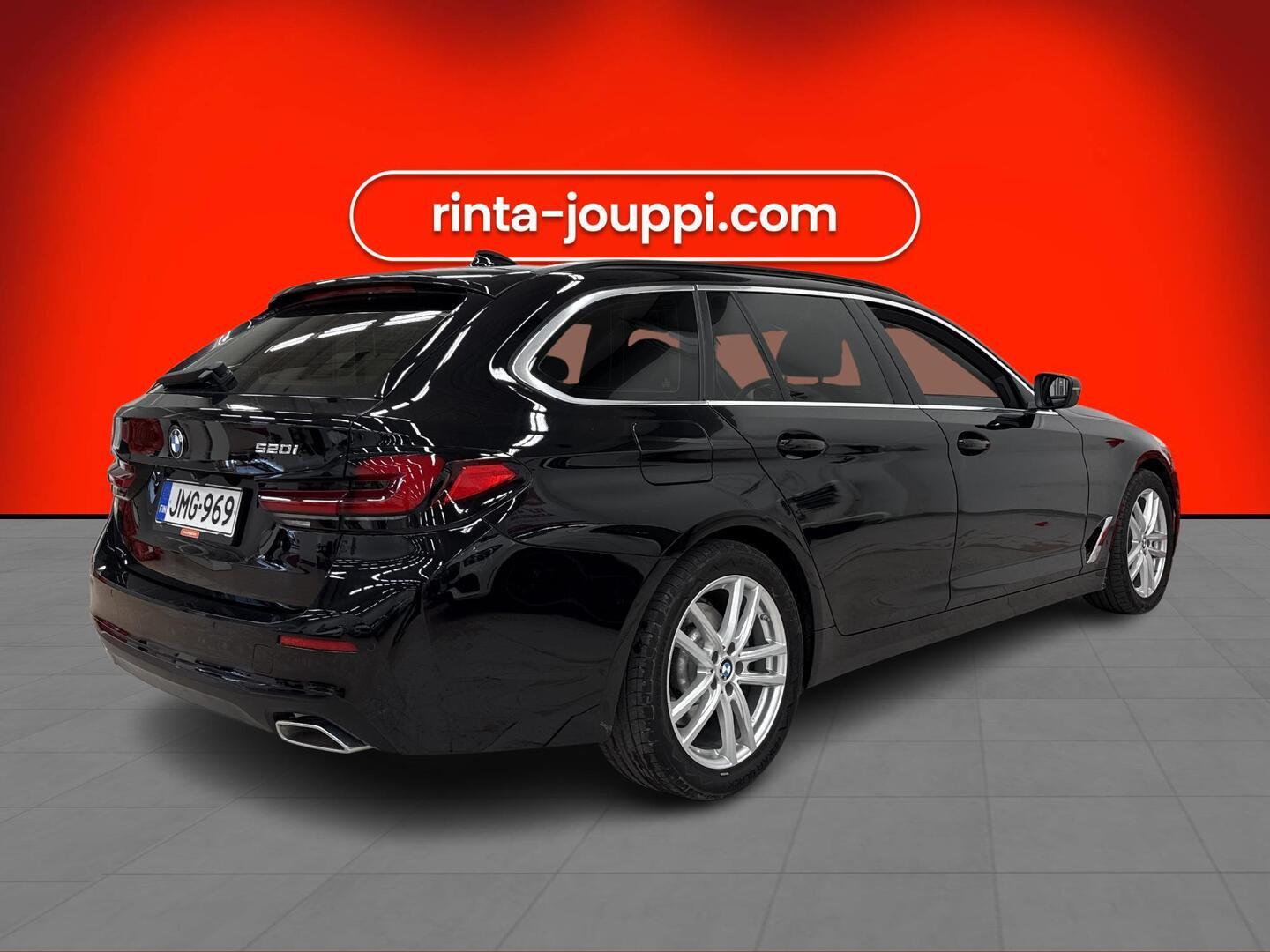 BMW 520 2021