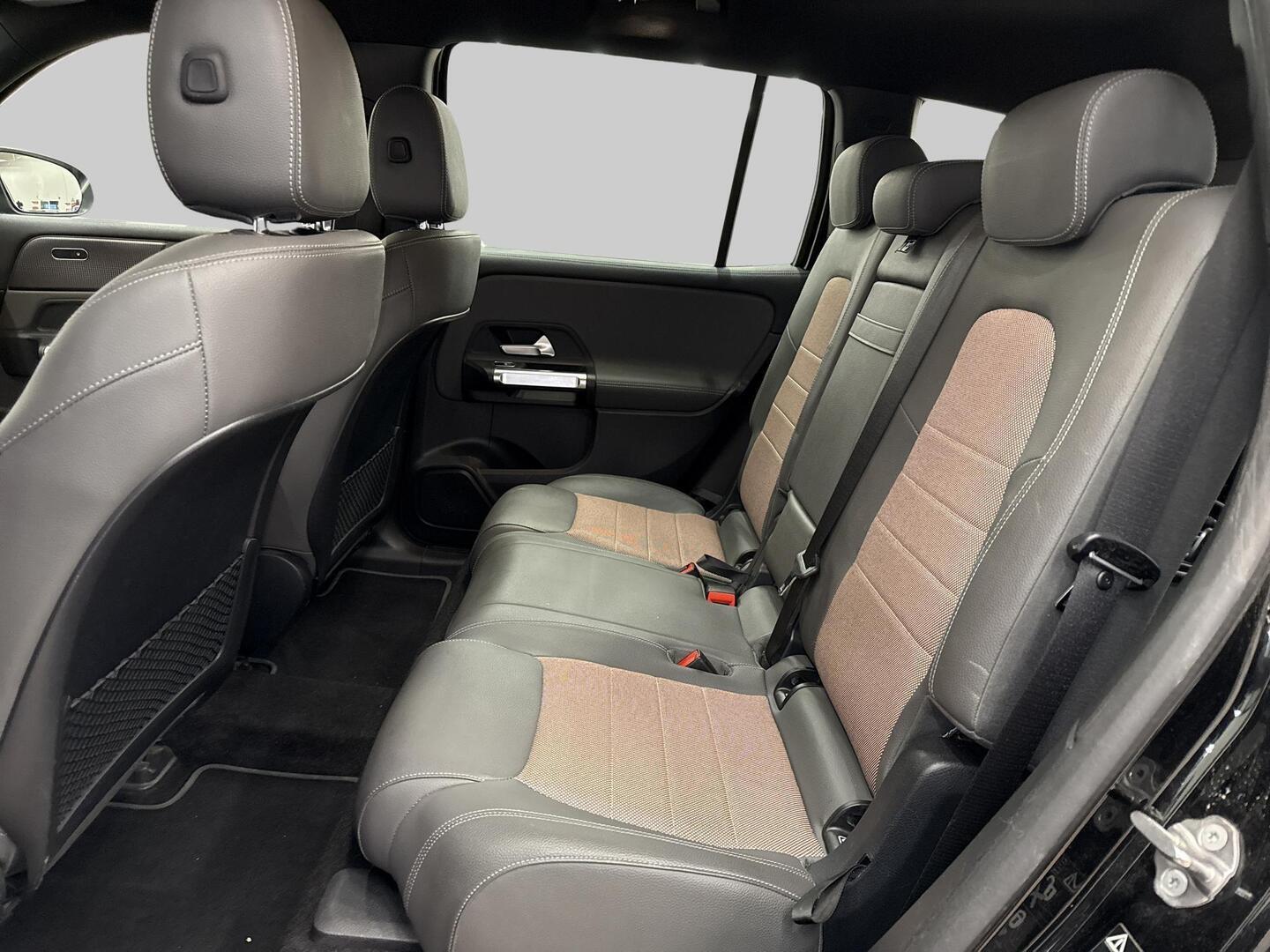 MERCEDES-BENZ EQB 2022