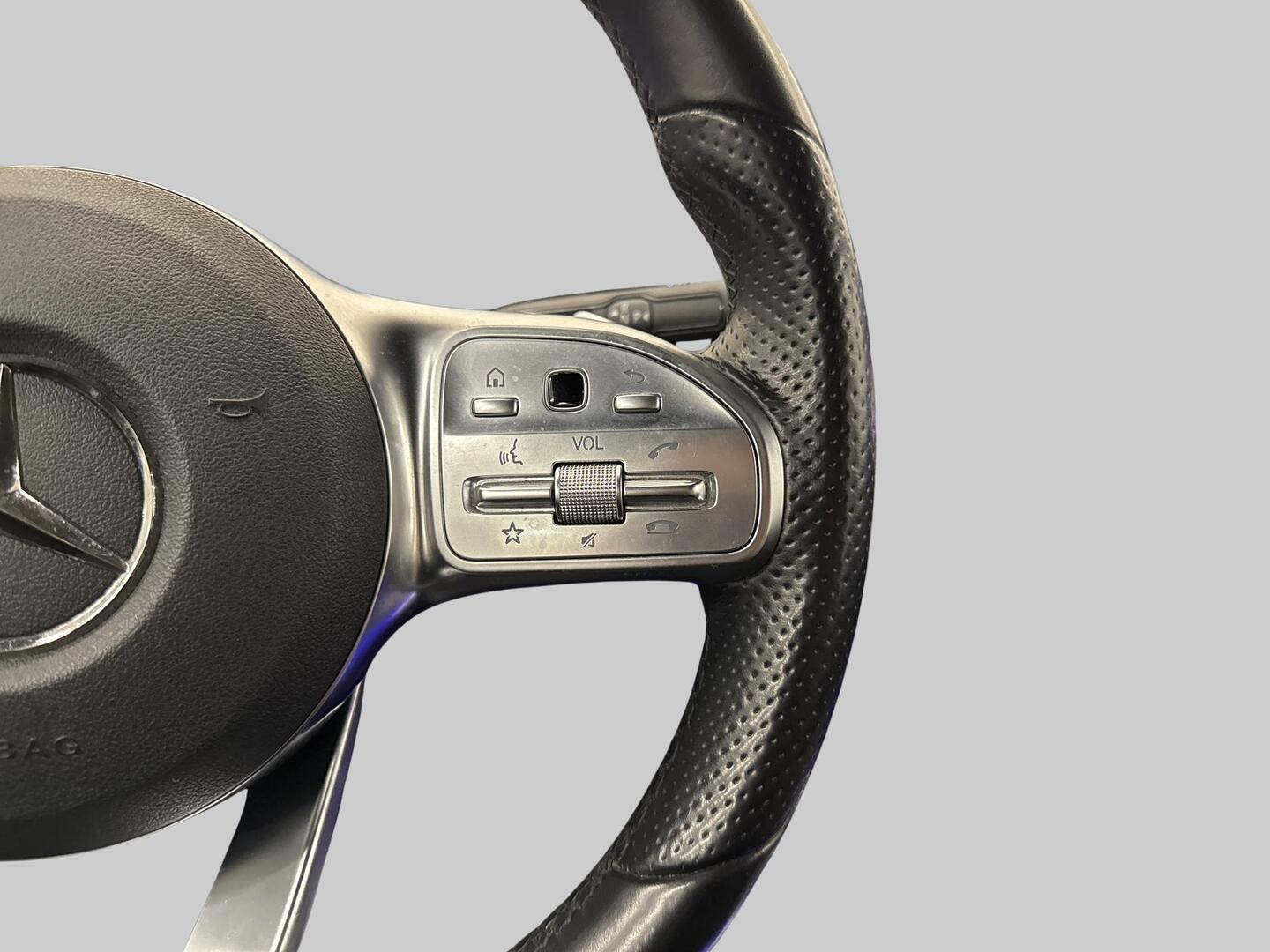 MERCEDES-BENZ EQB 2022