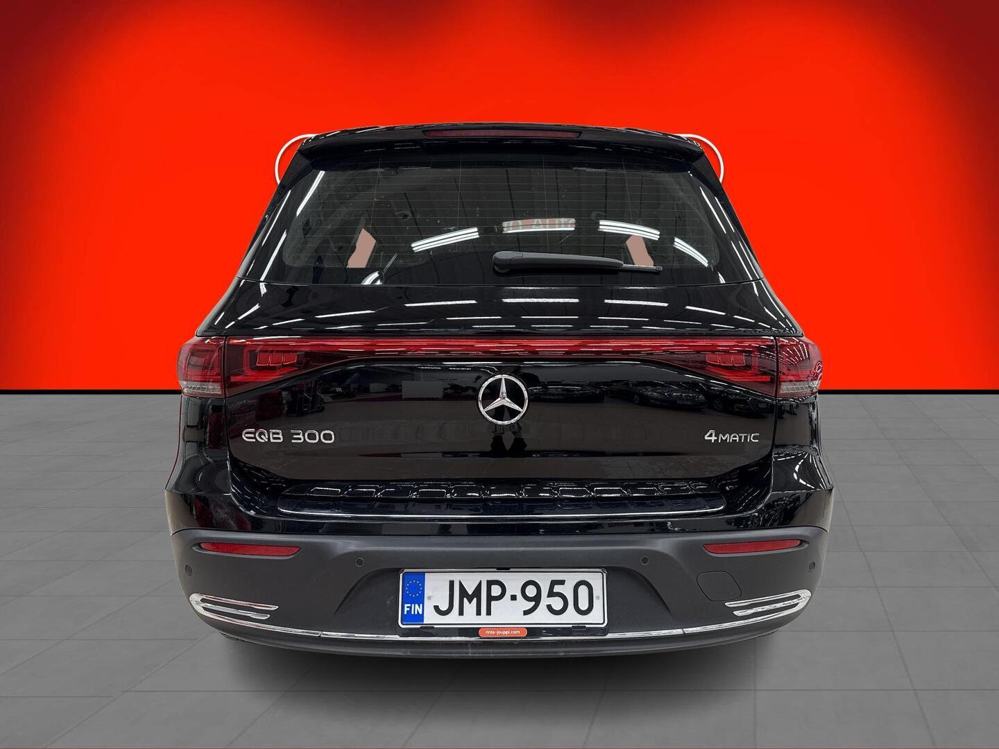 MERCEDES-BENZ EQB 2022