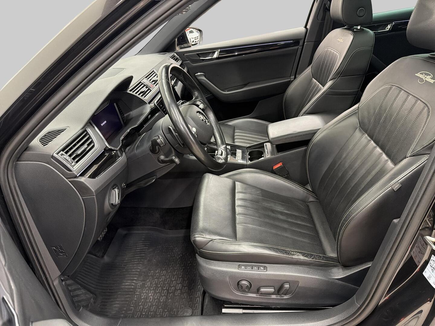 SKODA Superb 2020