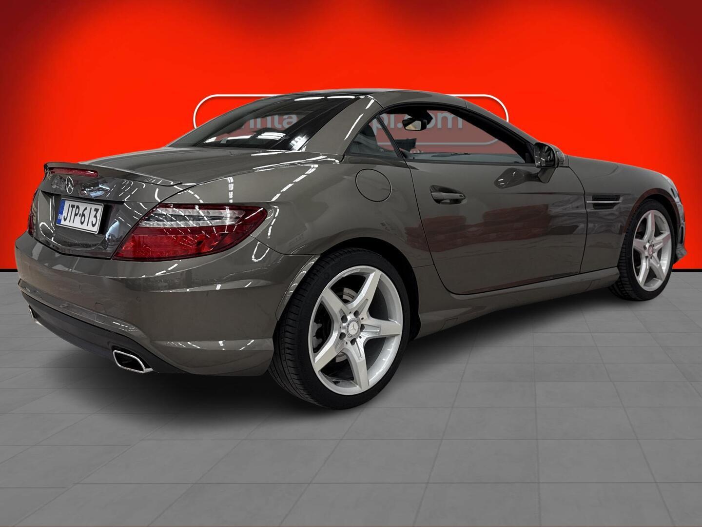 MERCEDES-BENZ SLK 2011