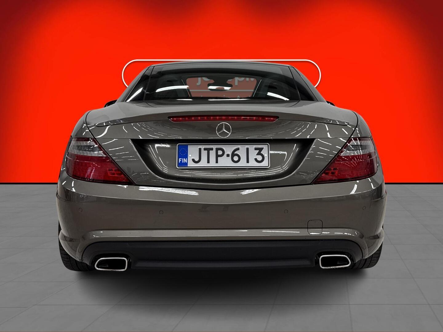 MERCEDES-BENZ SLK 2011
