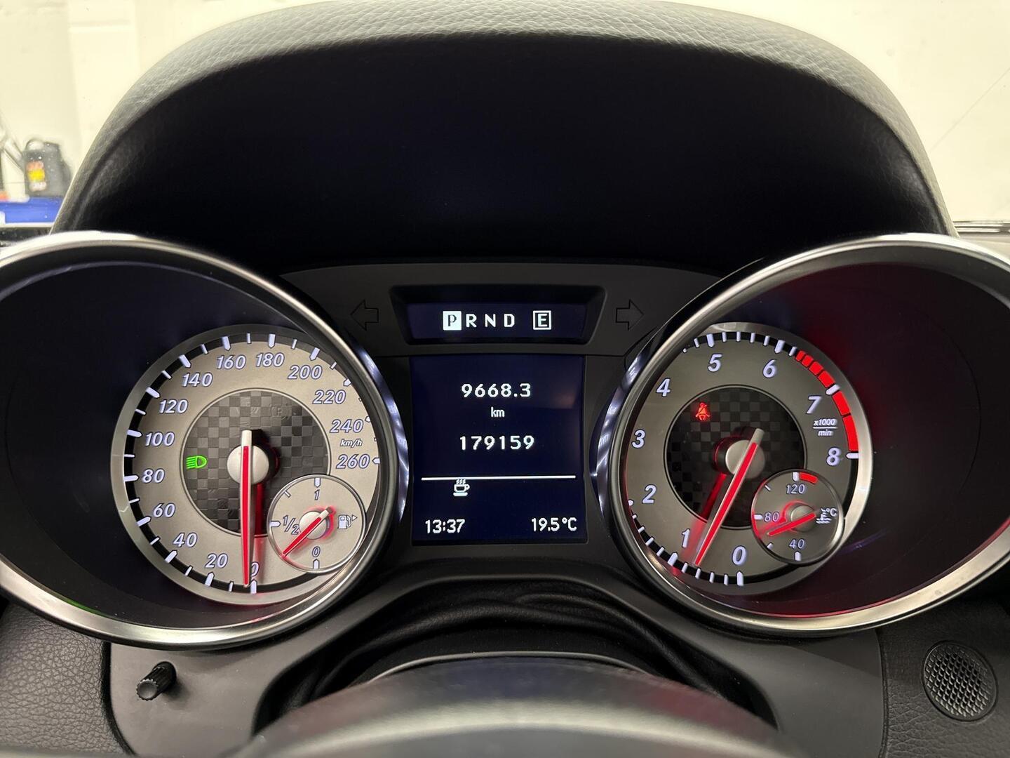 MERCEDES-BENZ SLK 2011