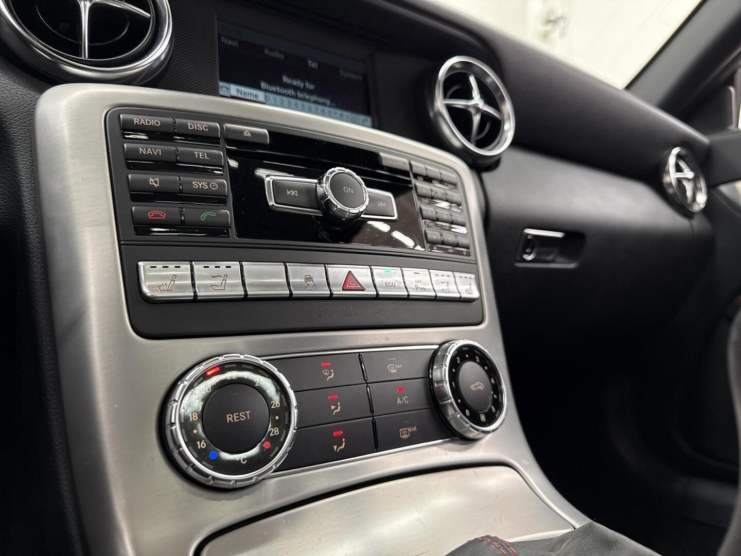 MERCEDES-BENZ SLK 2011