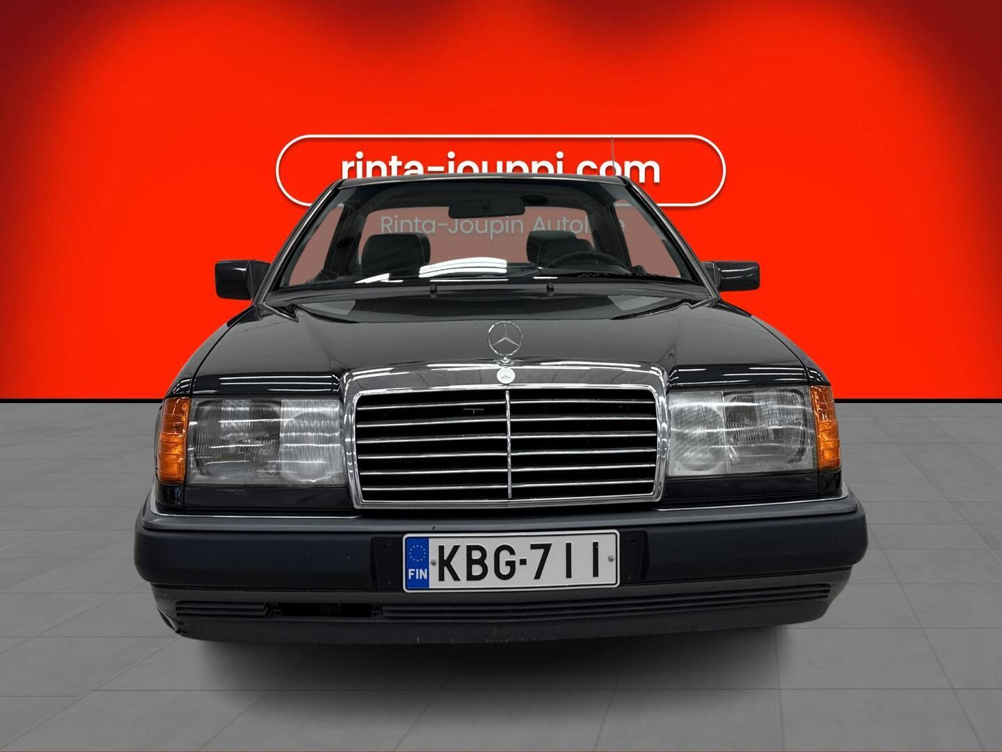 MERCEDES-BENZ CE 1992