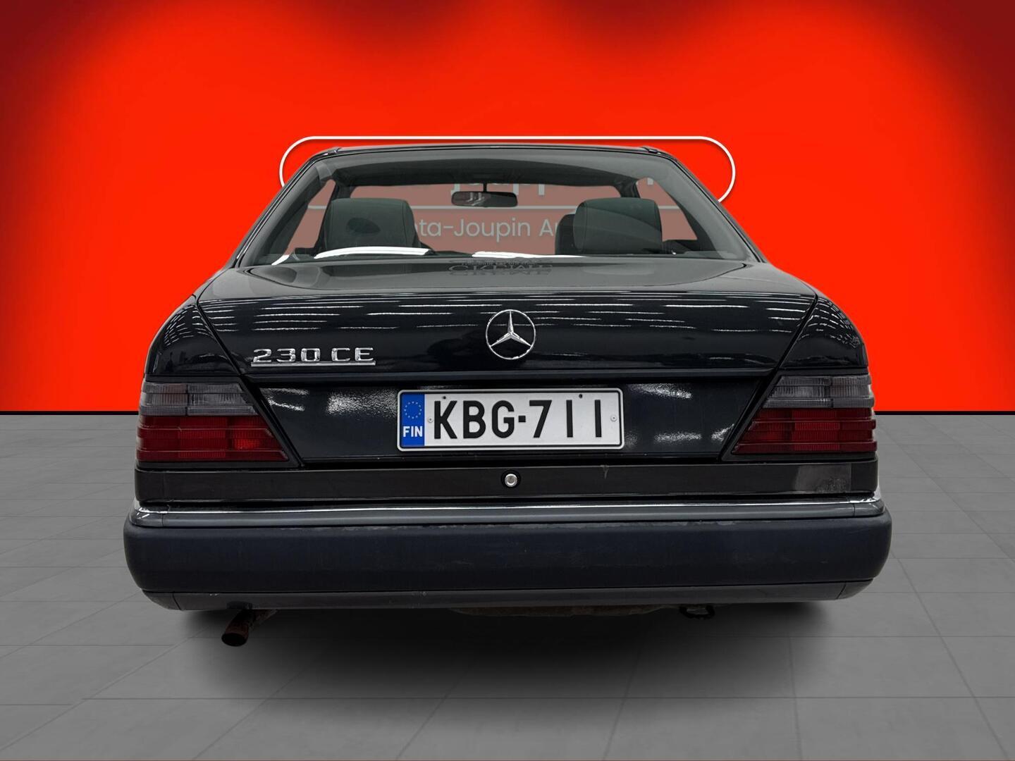 MERCEDES-BENZ CE 1992
