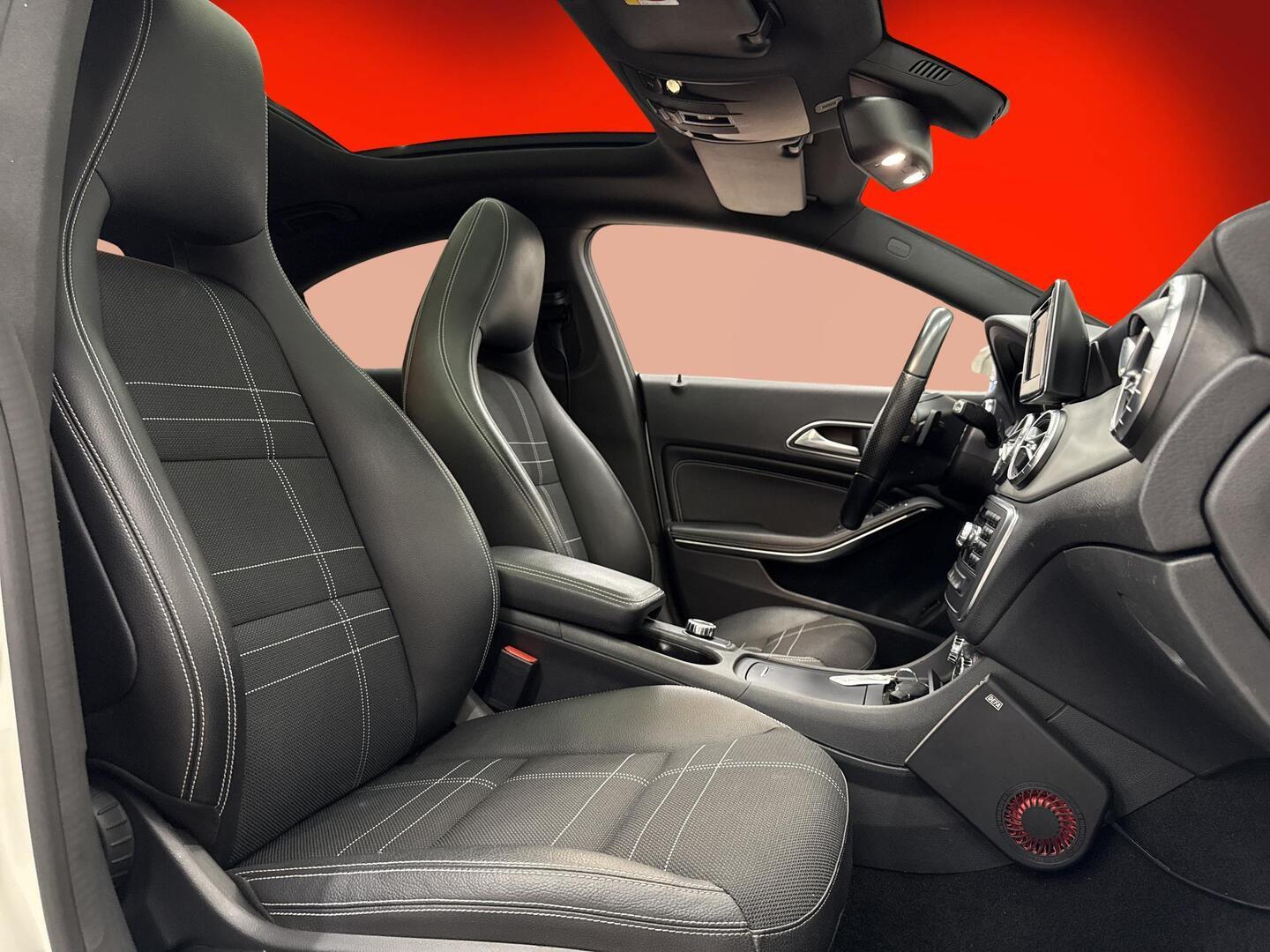 MERCEDES-BENZ CLA 2015