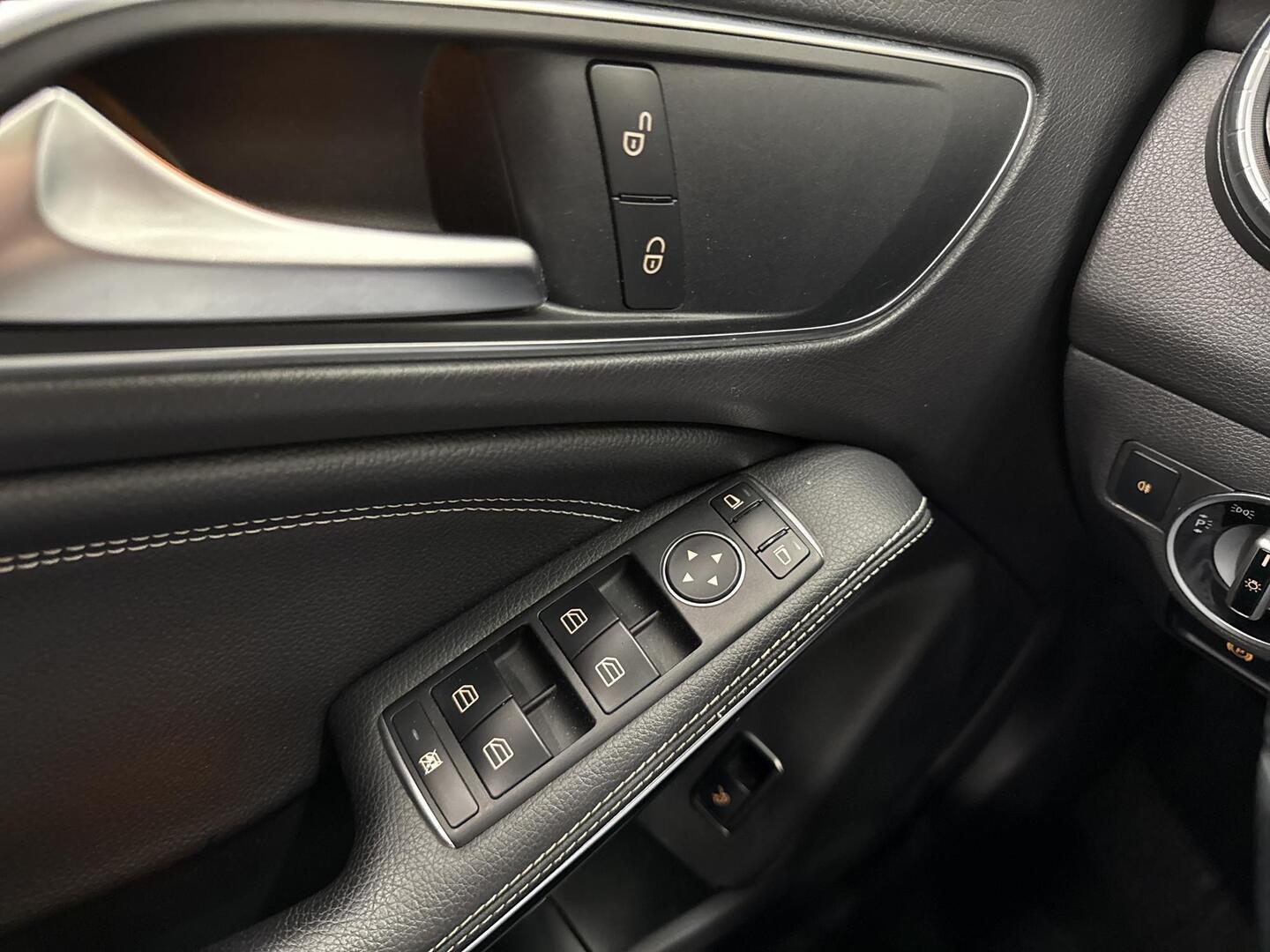 MERCEDES-BENZ CLA 2015
