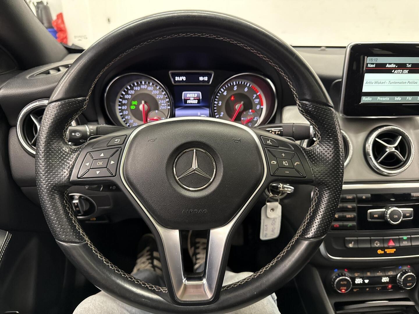 MERCEDES-BENZ CLA 2015
