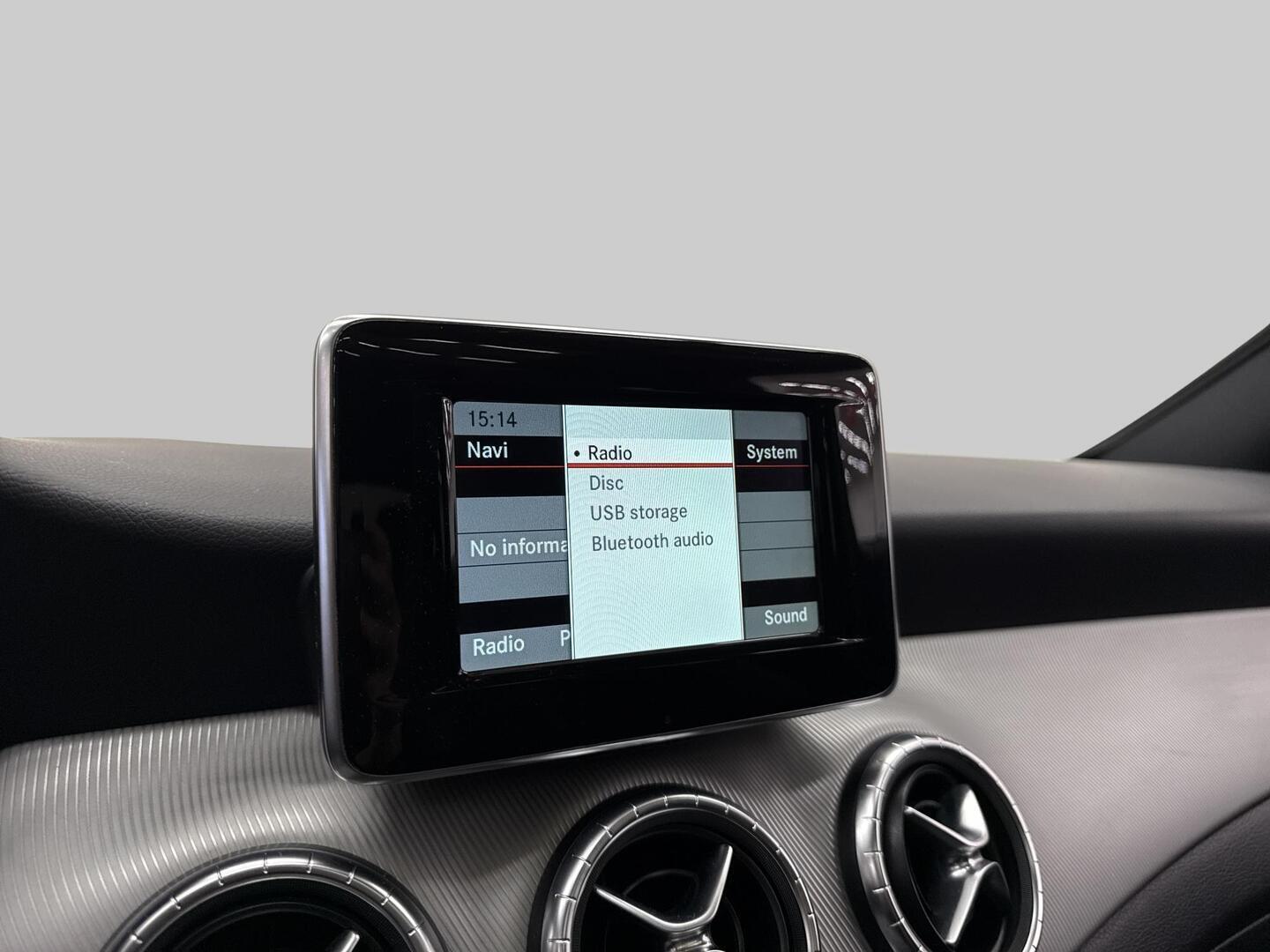 MERCEDES-BENZ CLA 2015