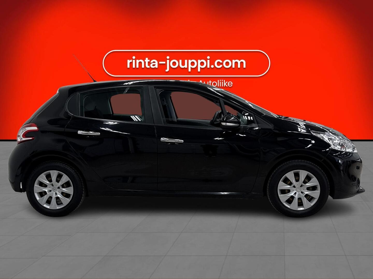 PEUGEOT 208 2014