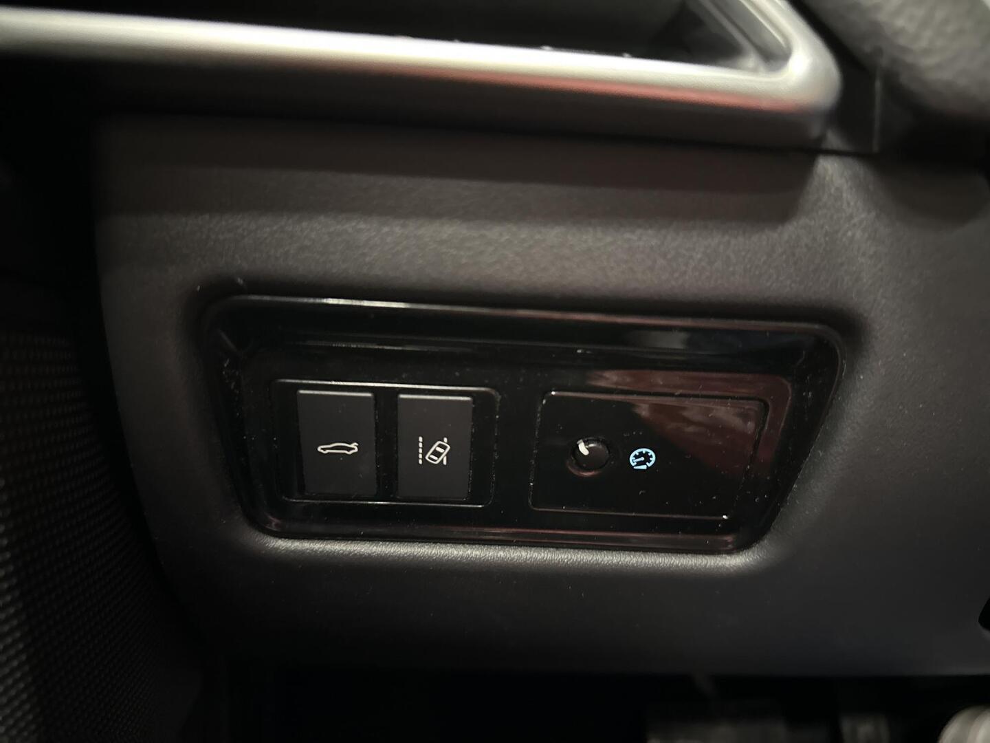 JAGUAR XE 2016