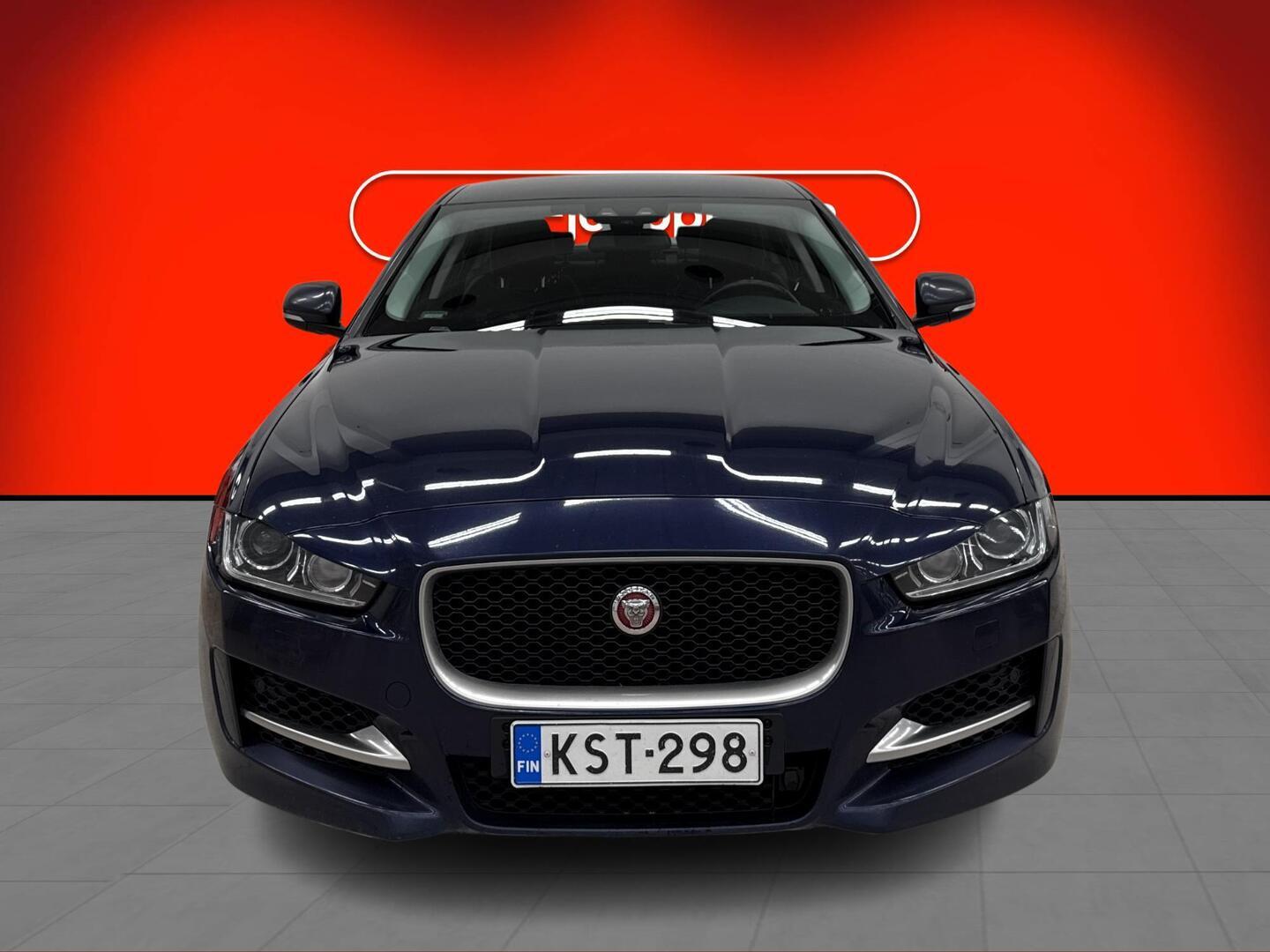 JAGUAR XE 2016