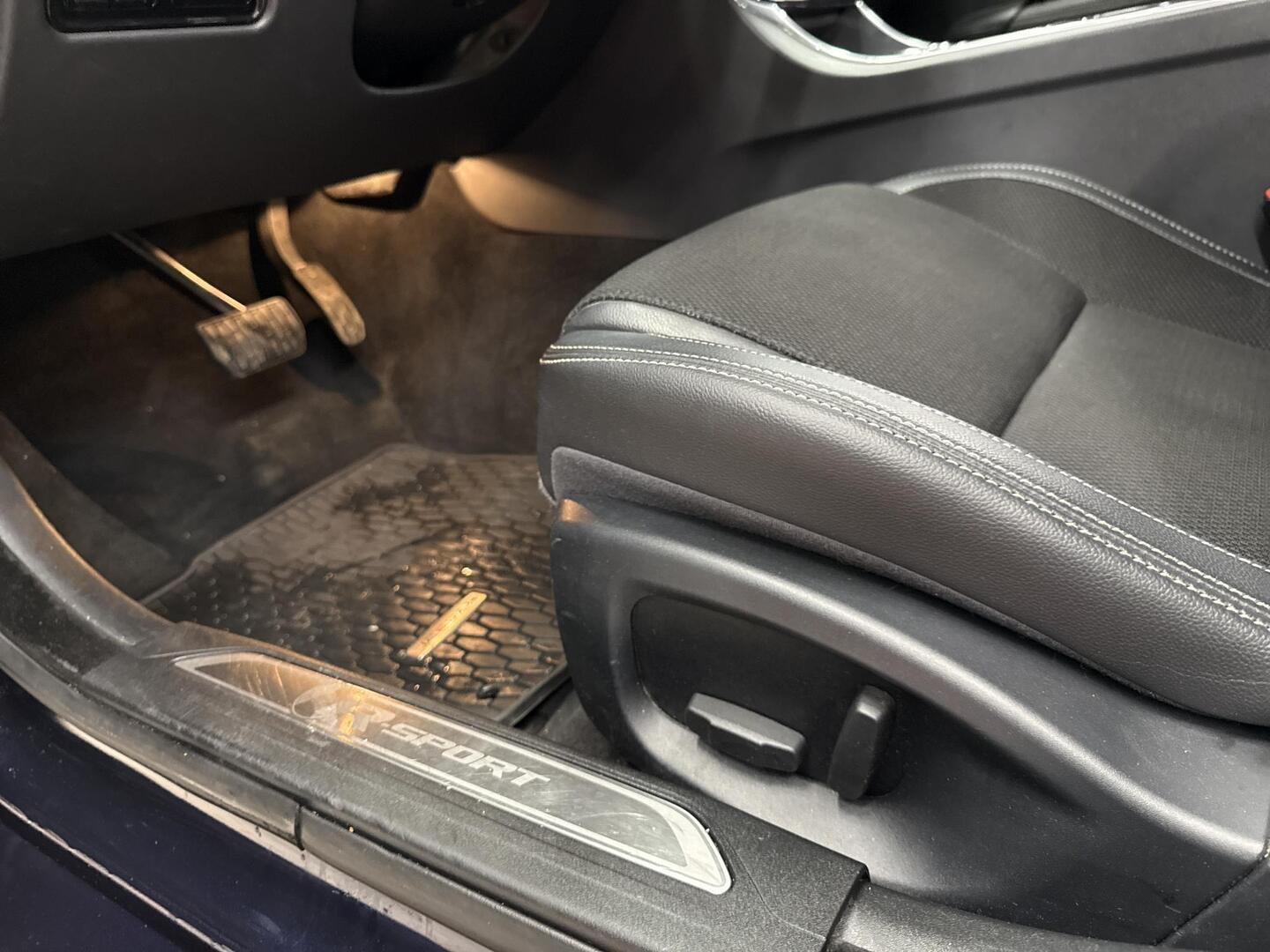 JAGUAR XE 2016