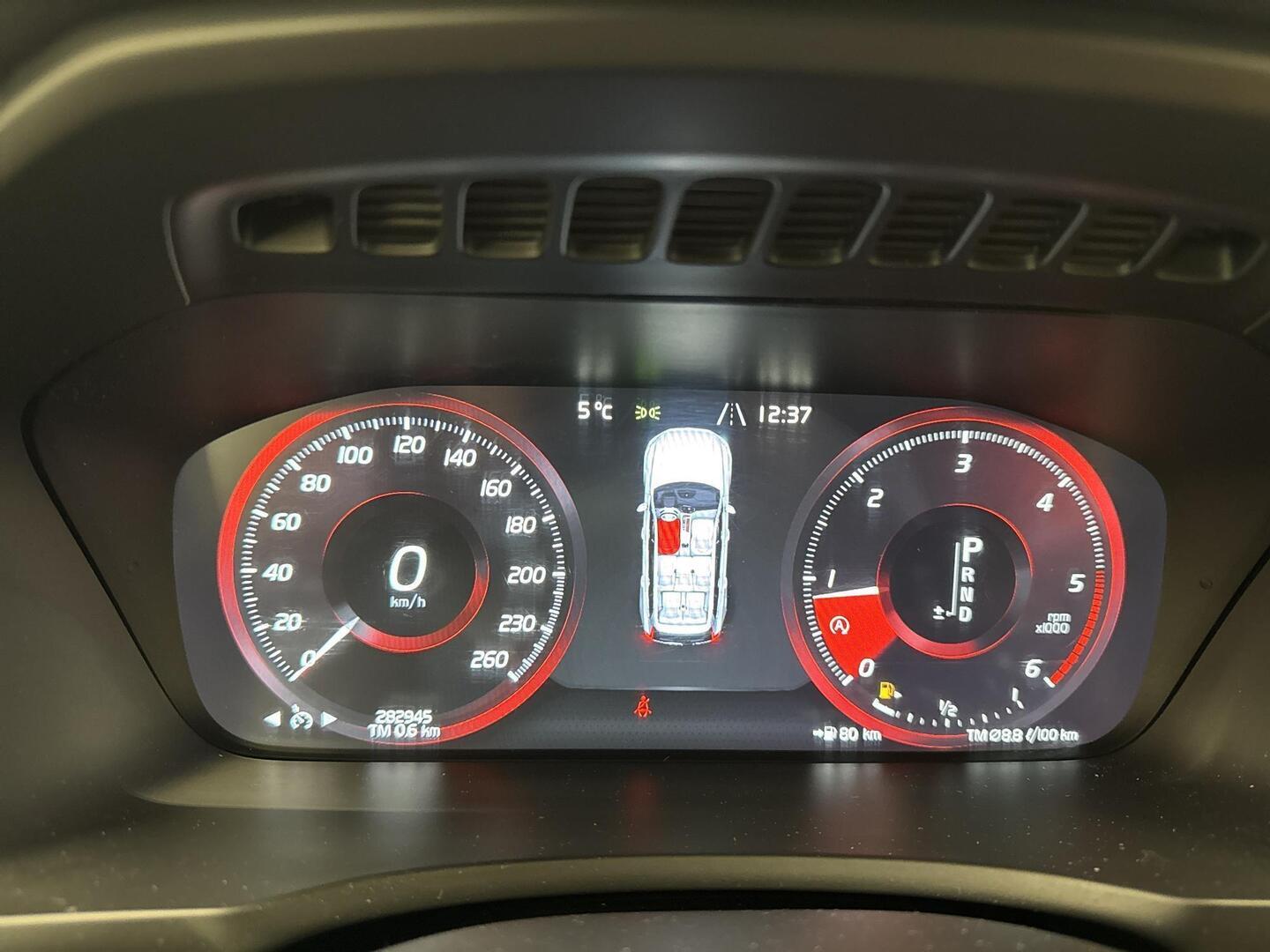 VOLVO XC90 2015