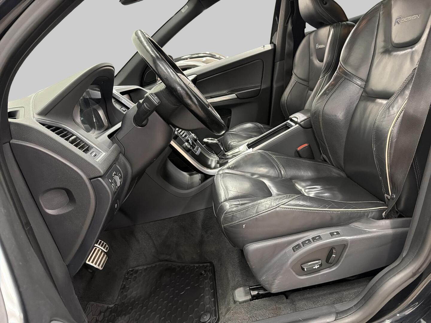 VOLVO XC60 2013