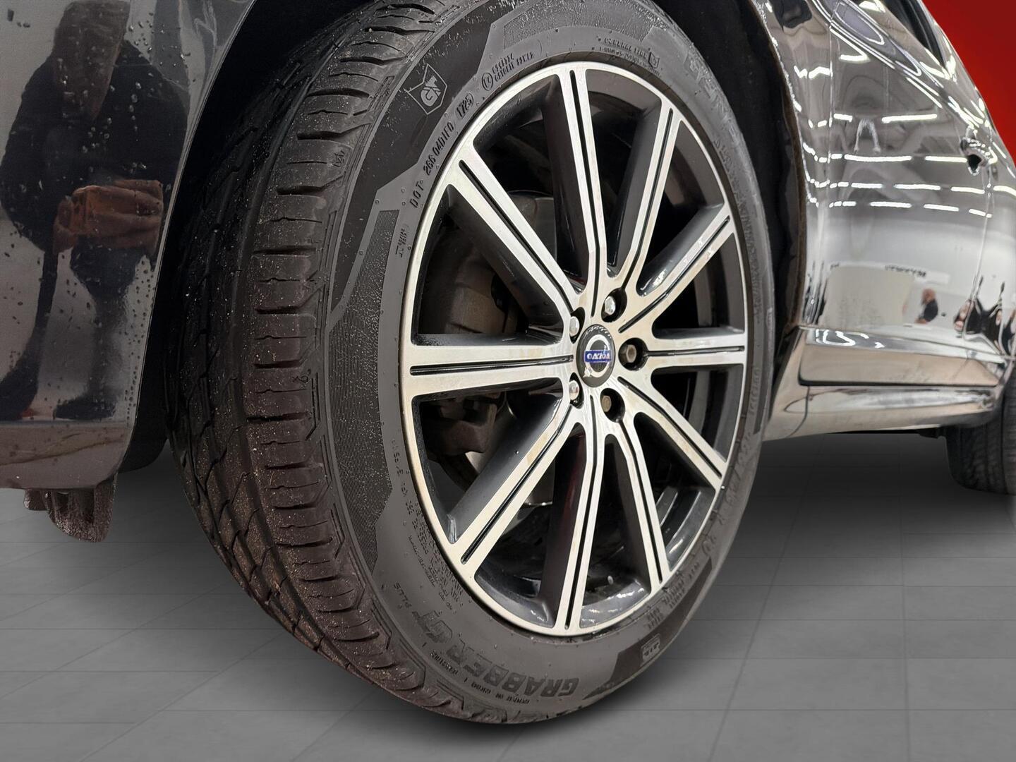 VOLVO XC60 2013