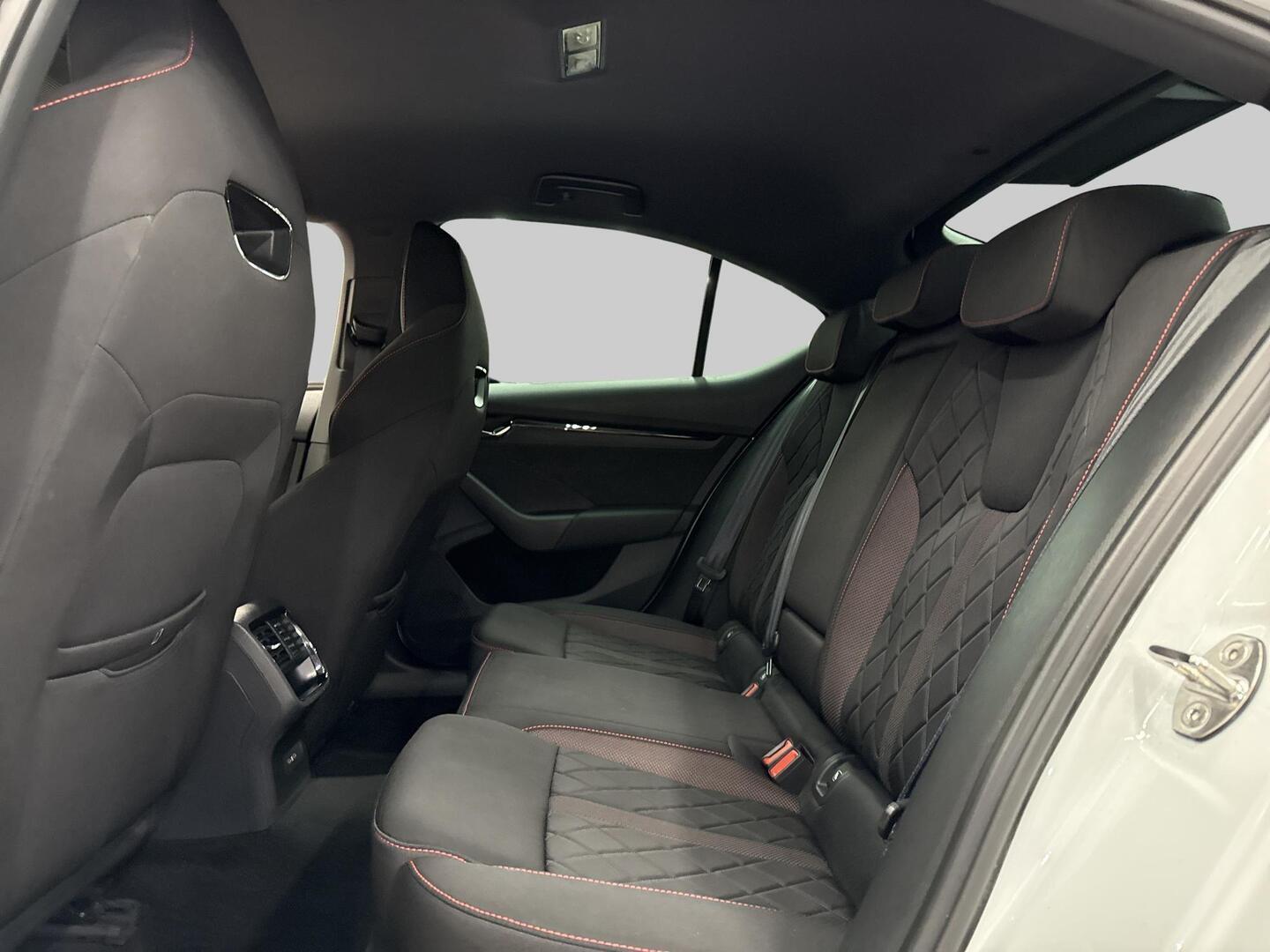 SKODA Octavia 2021