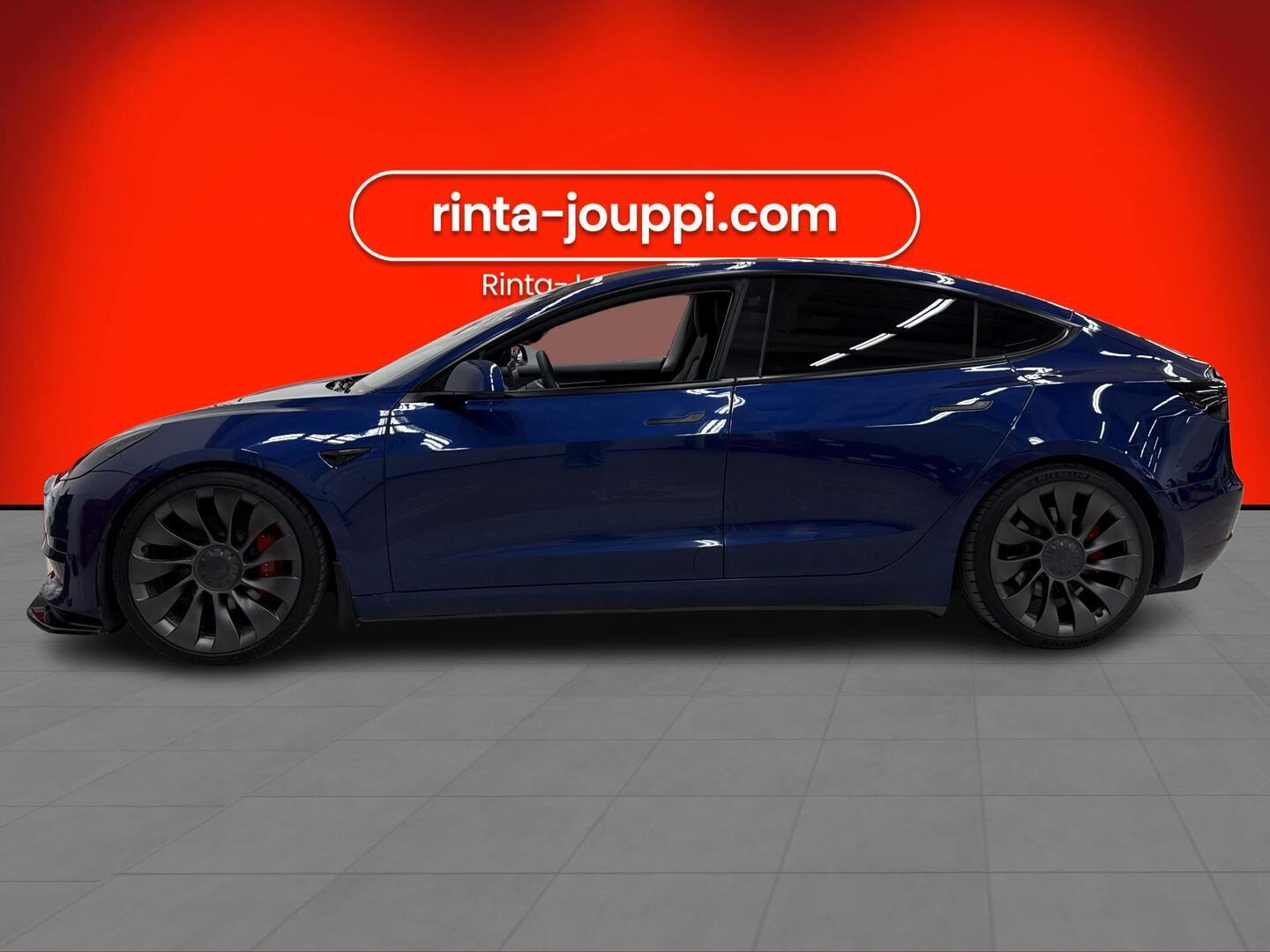 TESLA Model 3 2022