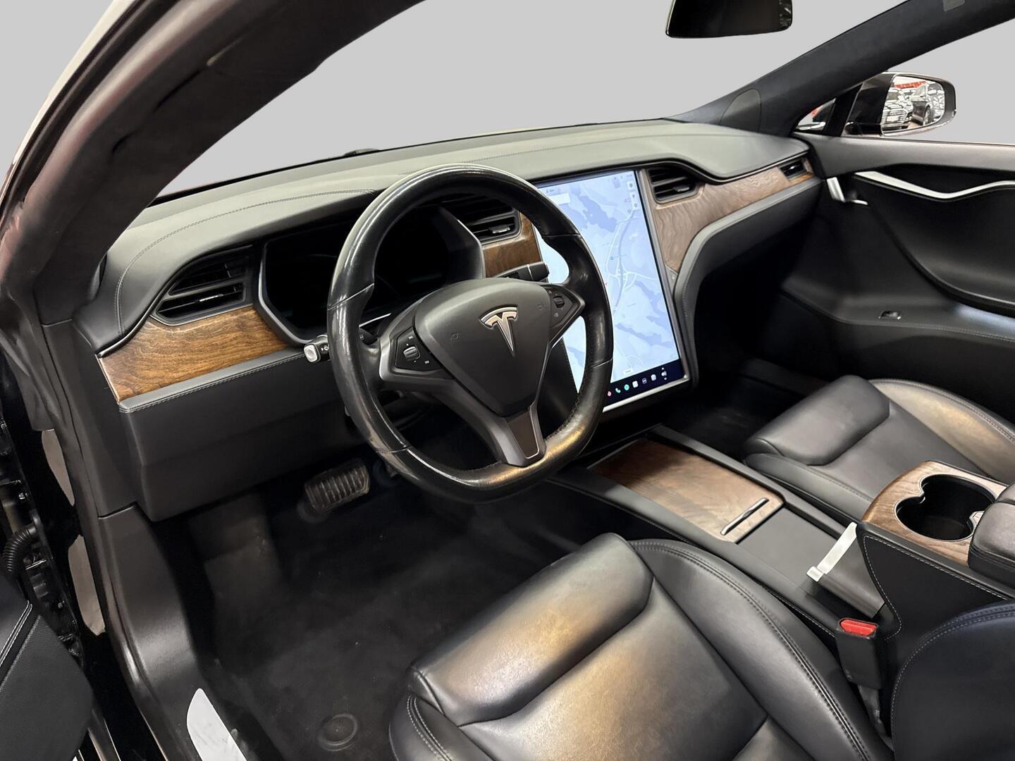 TESLA Model S 2020