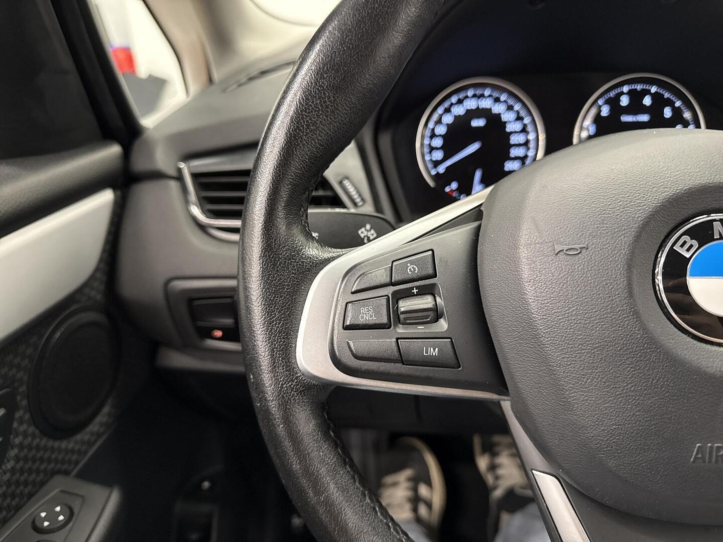 BMW 225 2019