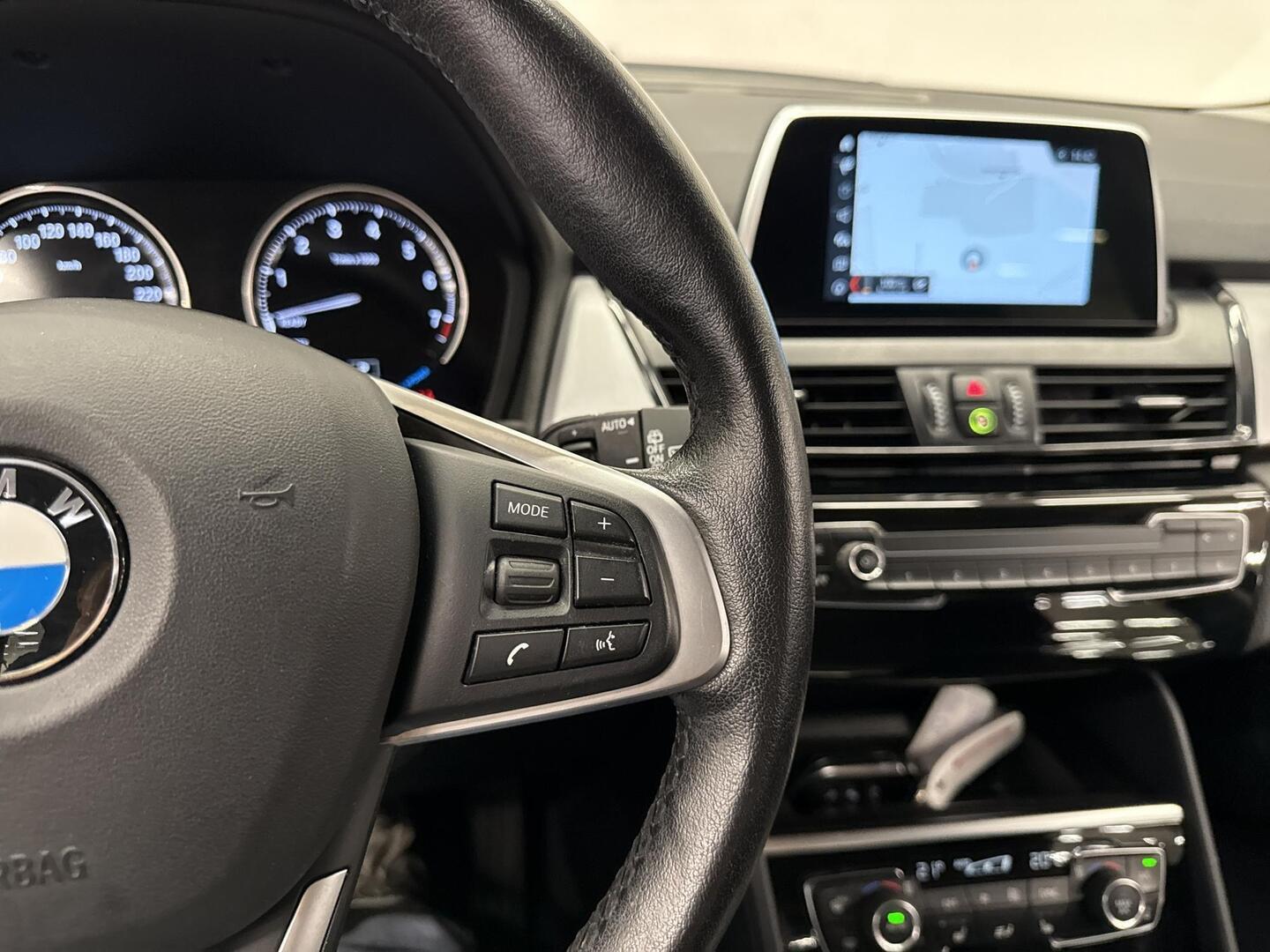 BMW 225 2019