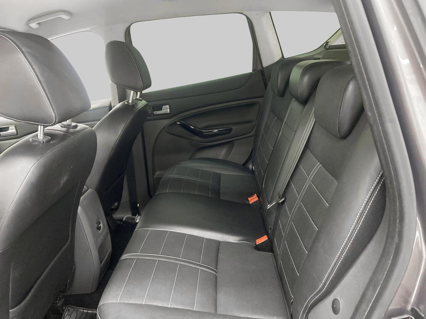 FORD Kuga 2012