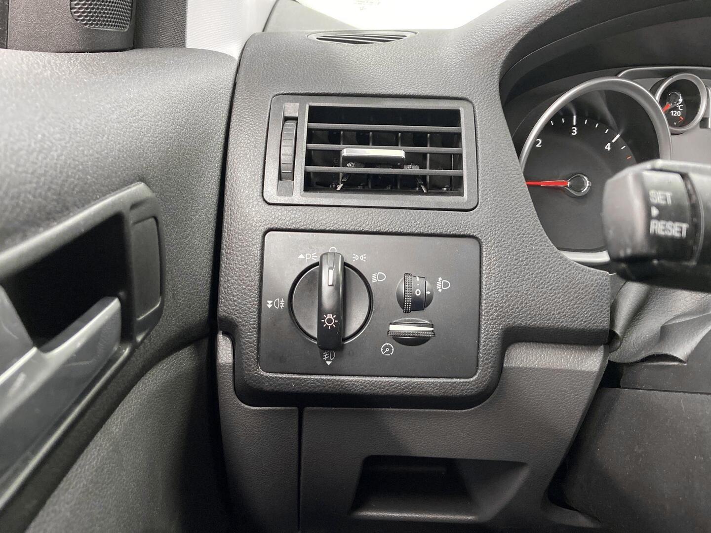 FORD Kuga 2012